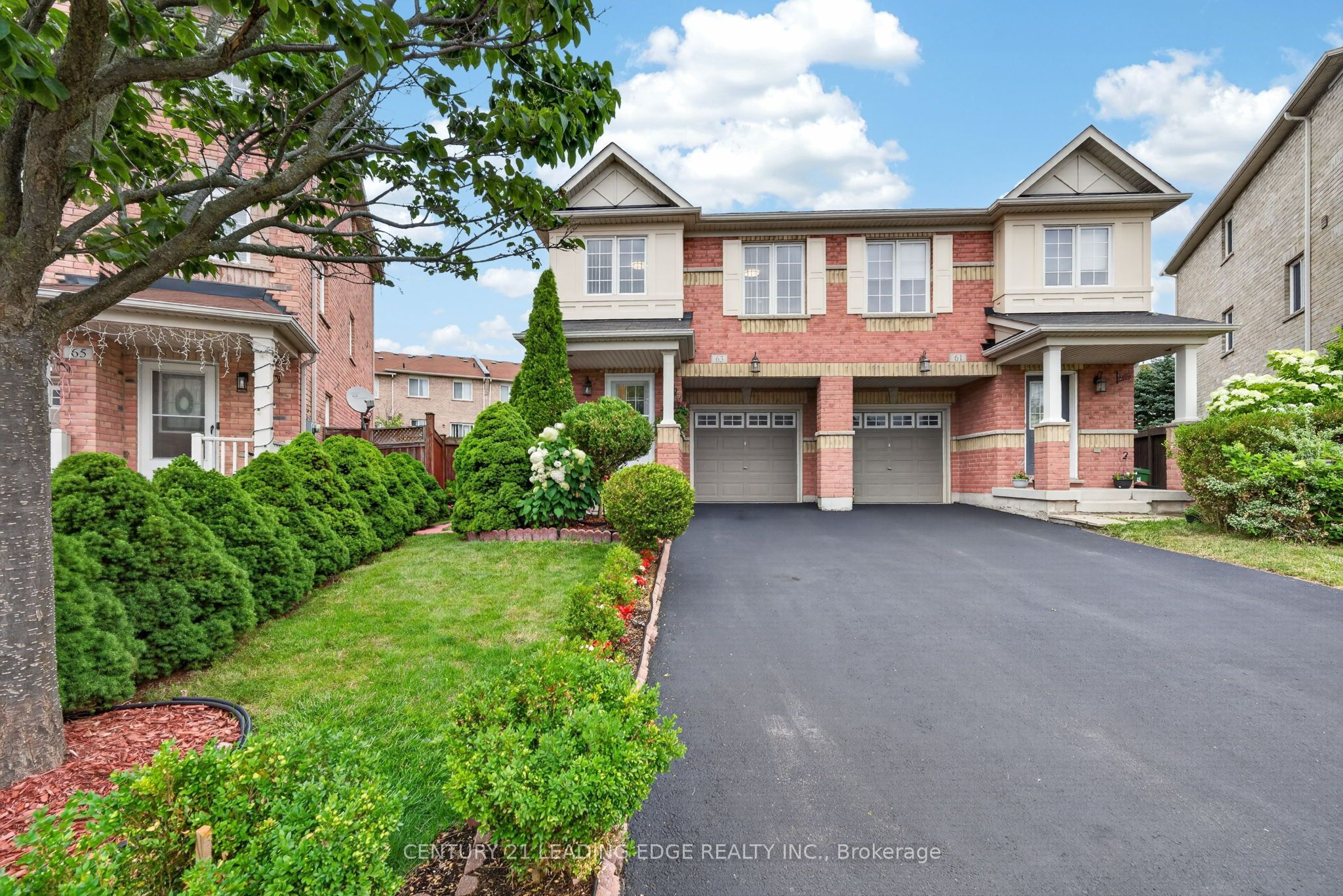 63 Wilkes Crescent, Toronto, ON M1L 0B4 photo 2