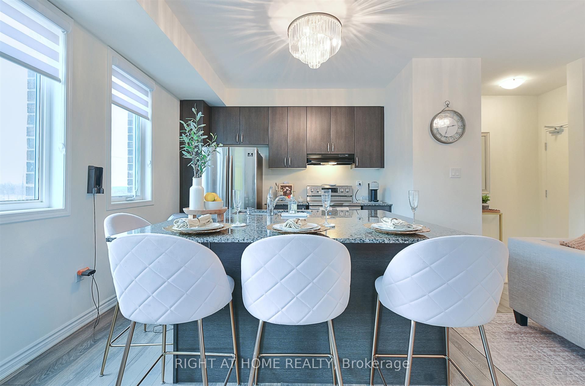 1148 Dragonfly Ave Avenue 403, Pickering, ON L1X 0H5 photo 2