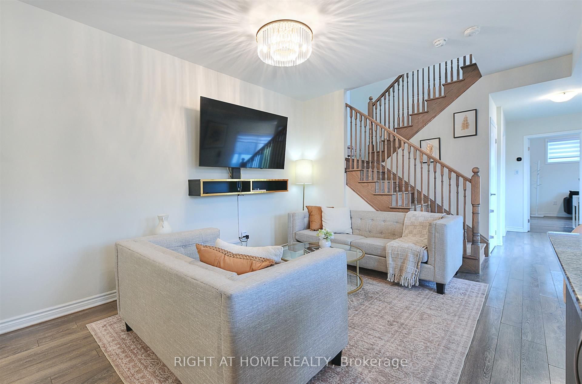 1148 Dragonfly Ave Avenue 403, Pickering, ON L1X 0H5 photo 5