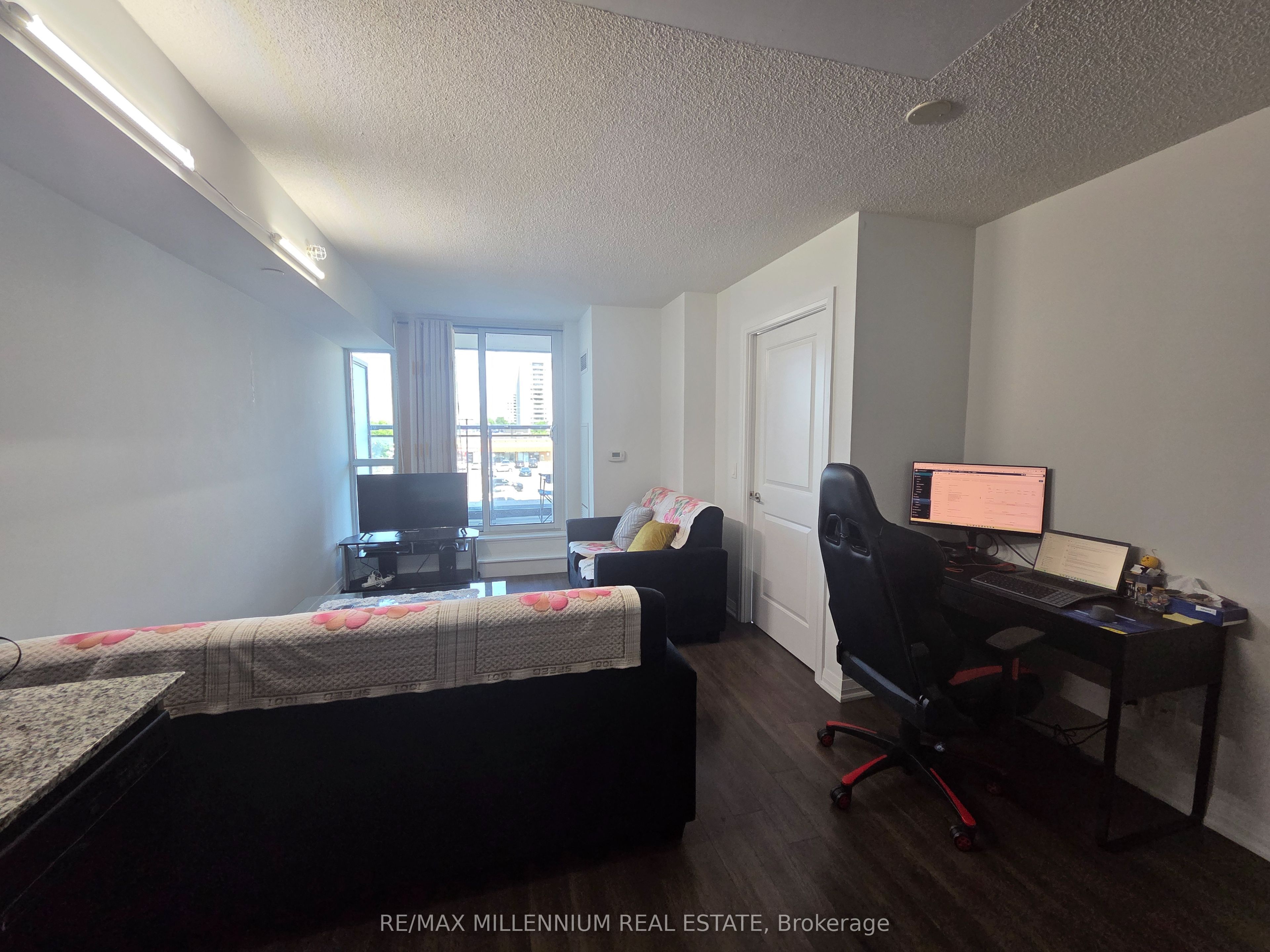 30 Meadowglen Place 214, Toronto, ON M1G 0A6 photo 5