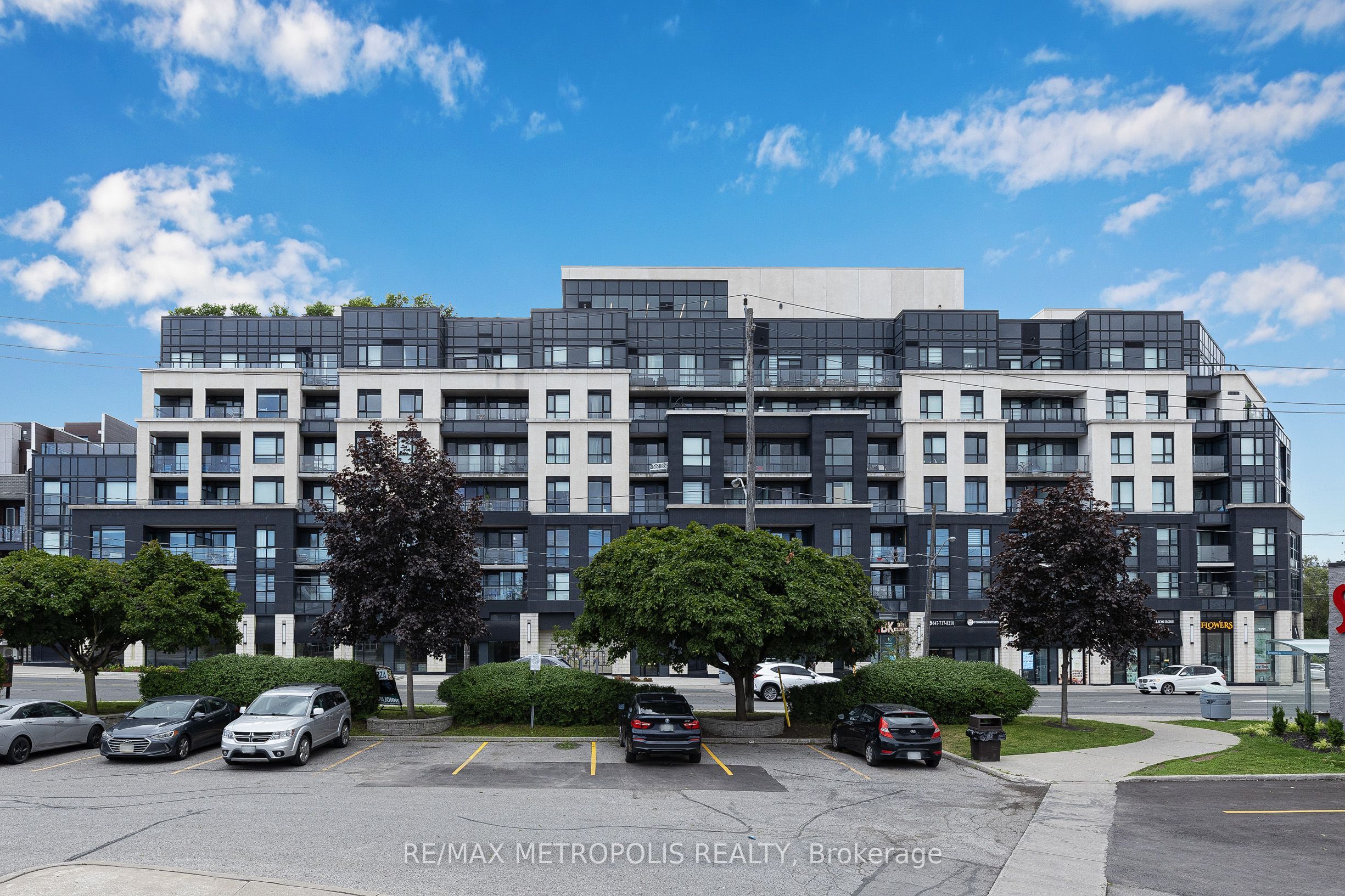 1401 O'connor Drive 510, Toronto, ON M4B 2V5 photo 3