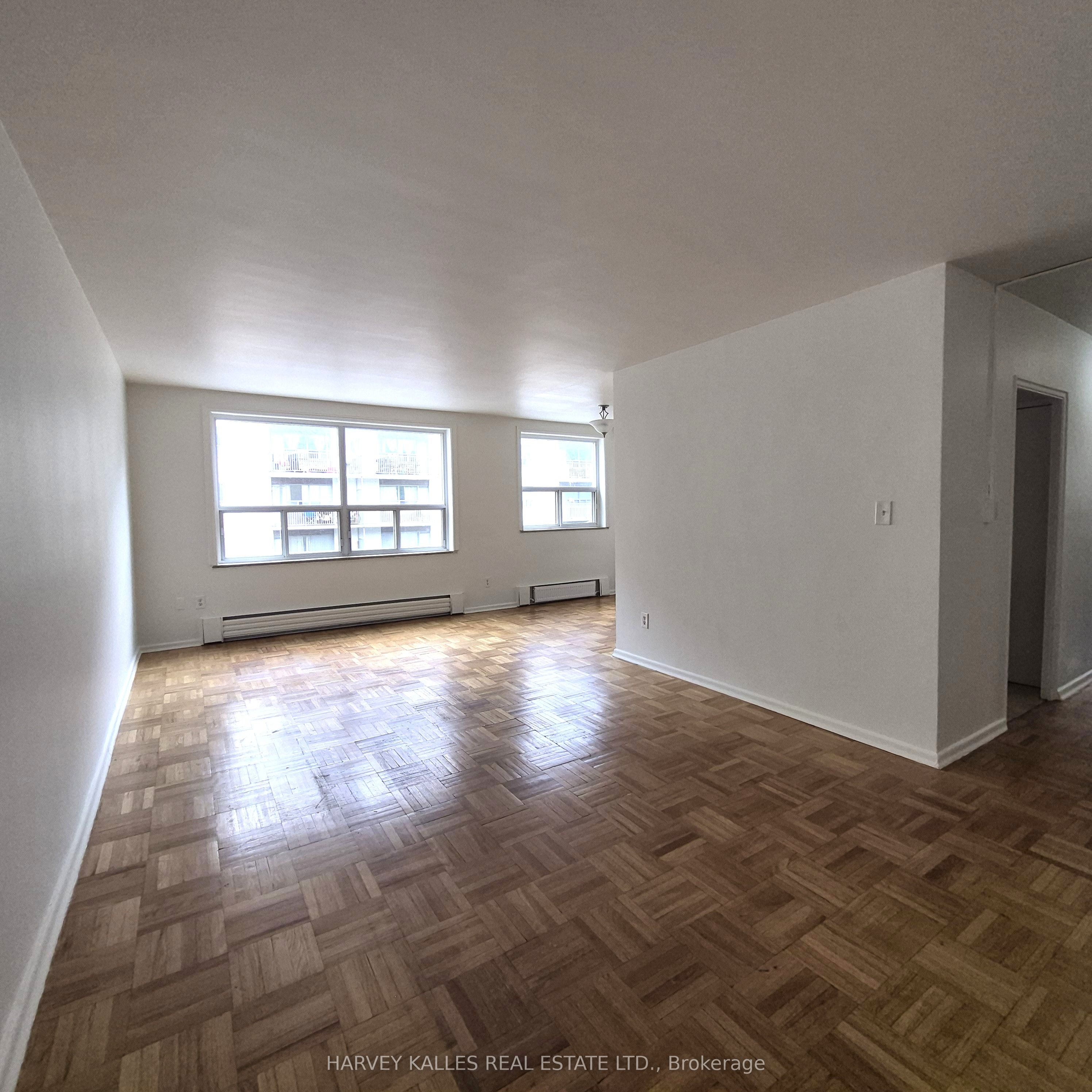 1751 Victoria Pk Avenue 204, Toronto, ON M1R 1S1 photo 3