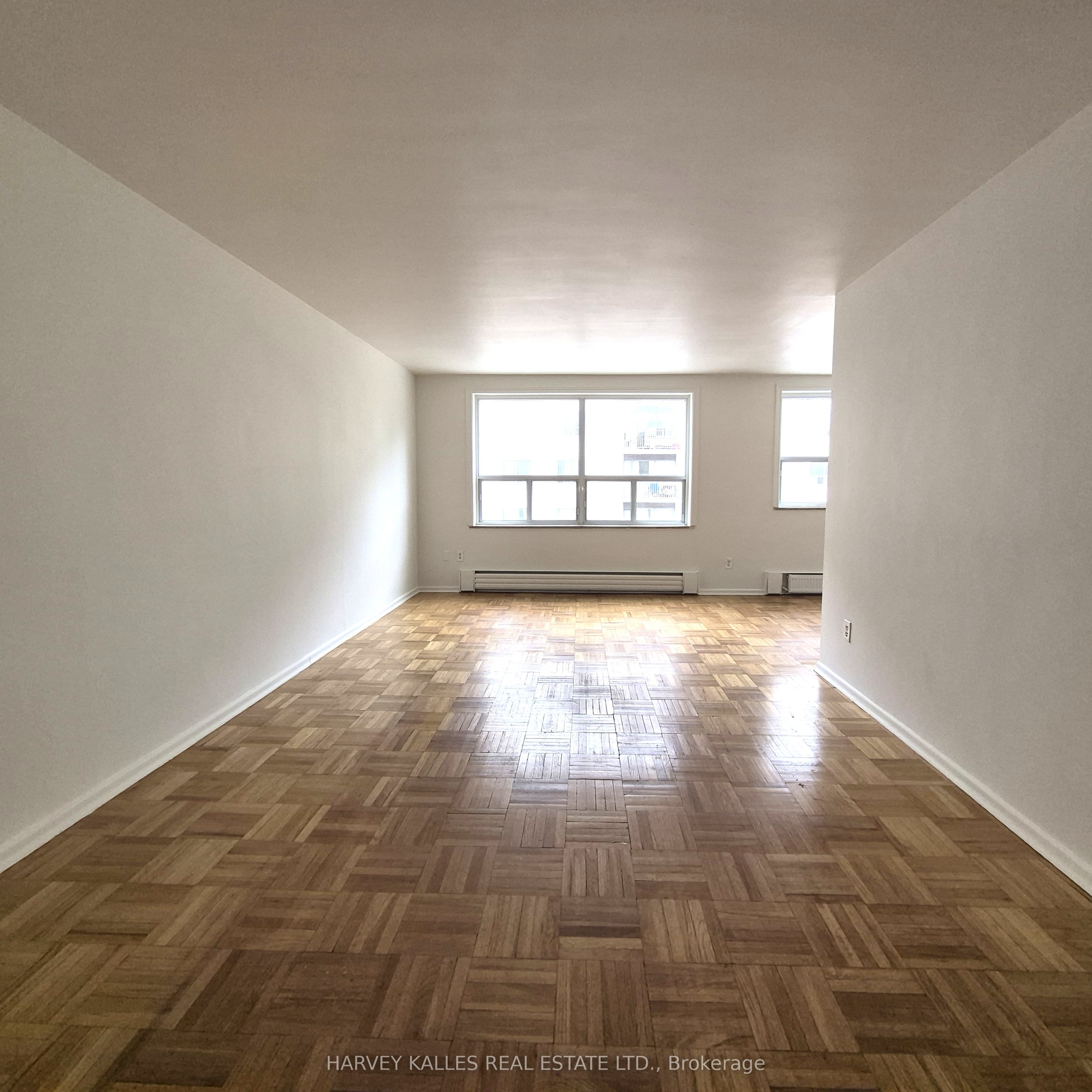 1751 Victoria Pk Avenue 204, Toronto, ON M1R 1S1 photo 5