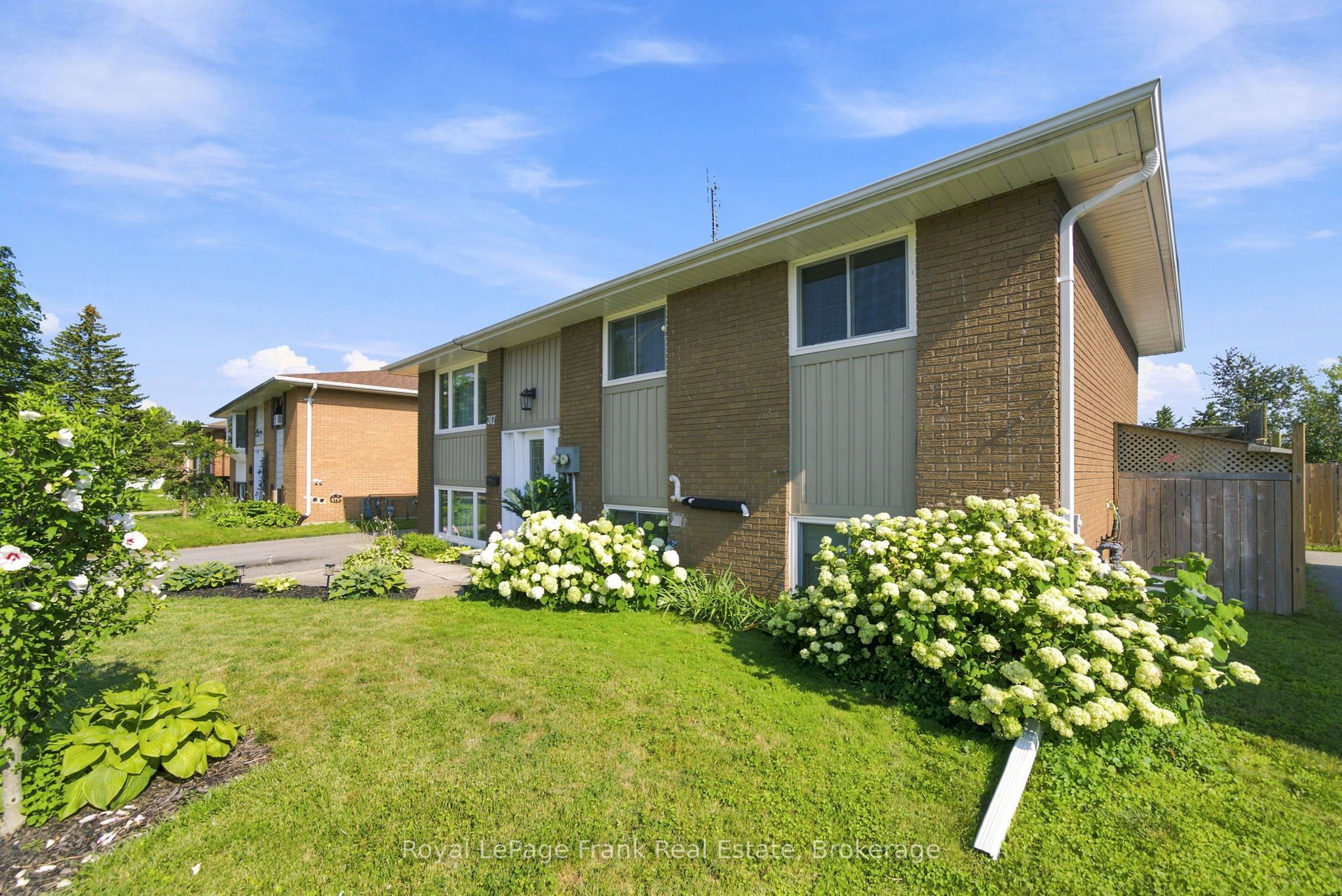 317 Dwight Avenue, Oshawa, ON L1J 1K8 photo 3