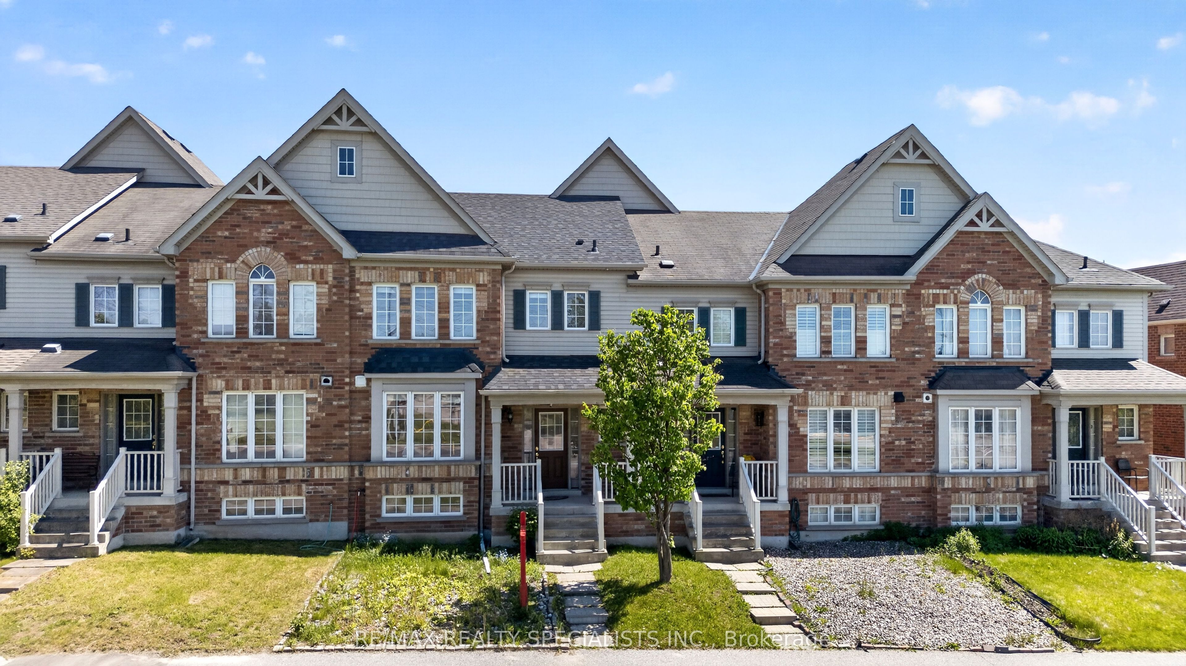 45 Warnford Circle, Ajax, ON L1T 0J7 photo 2