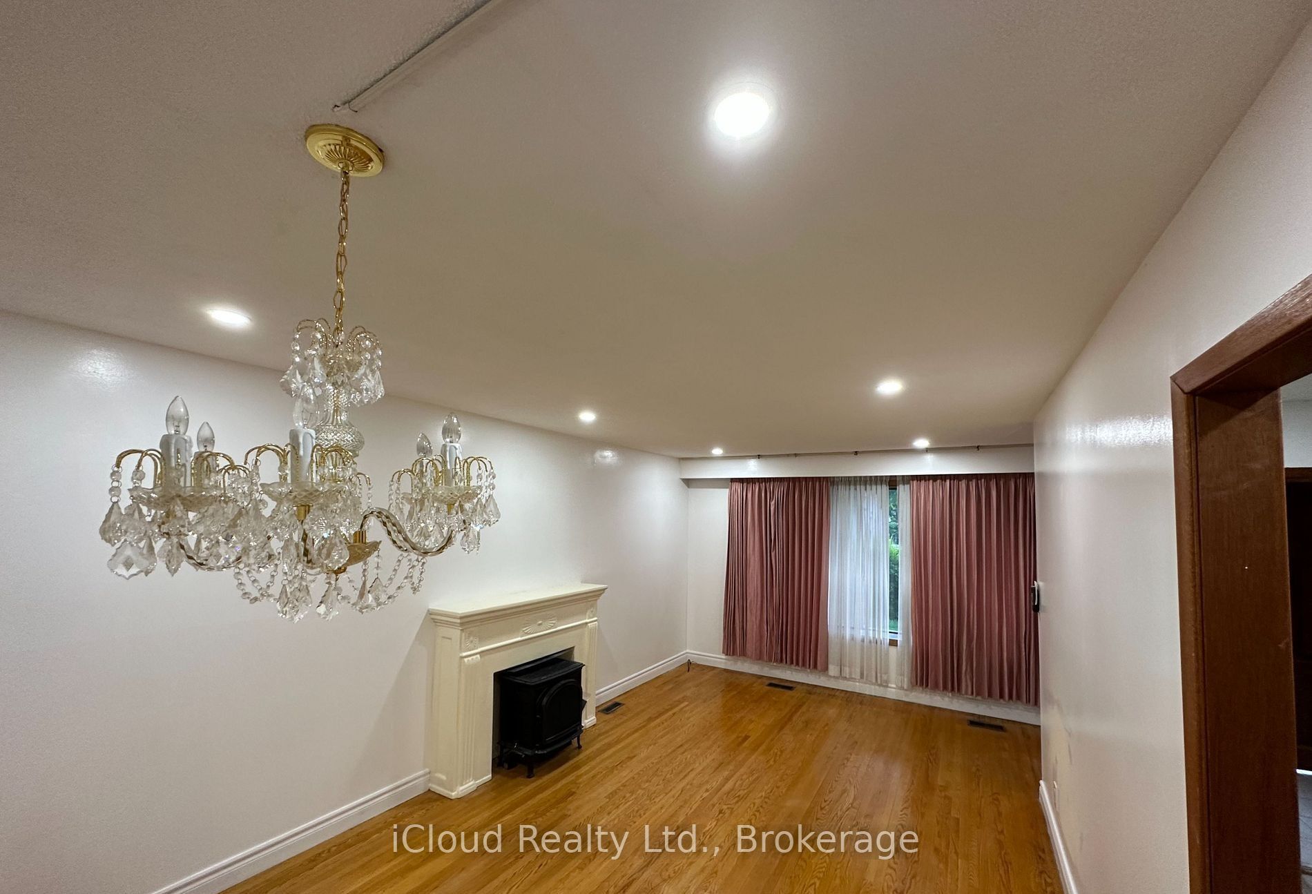 325 Dyson Road, Pickering, ON L1W 2N1 photo 5