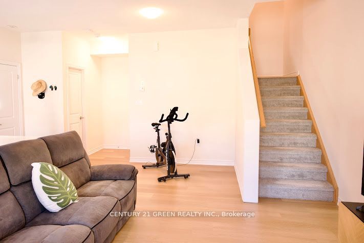 480 Beresford Path 8, Oshawa, ON L1H 0B2 photo 4