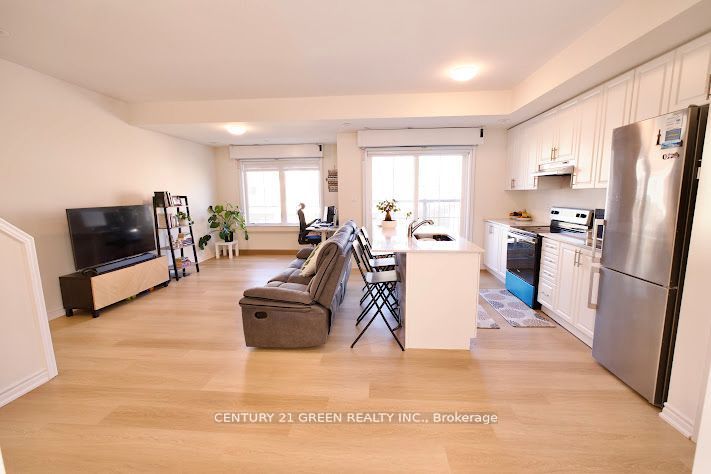 480 Beresford Path 8, Oshawa, ON L1H 0B2 photo 5