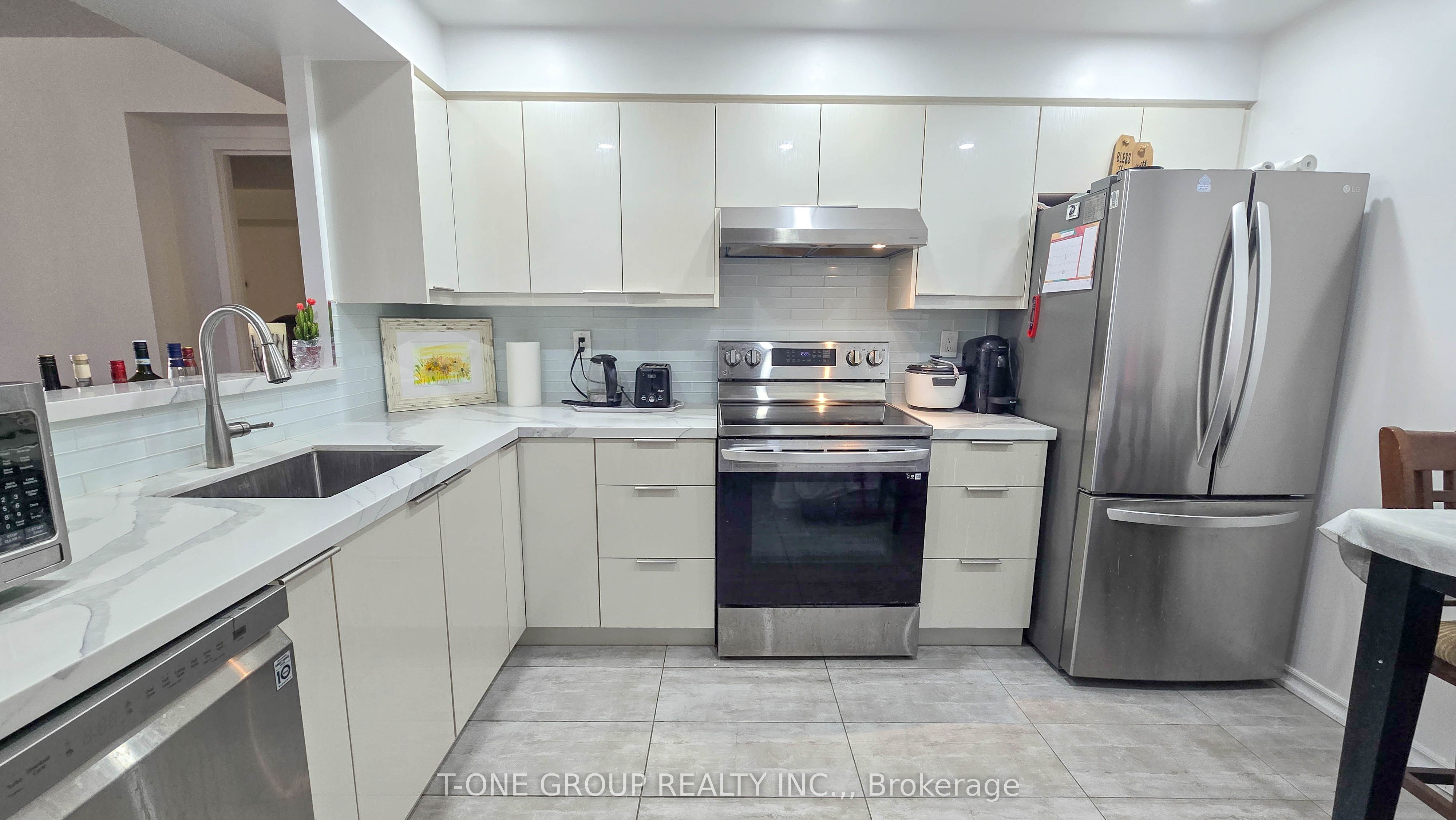 4725 Sheppard Avenue E 516, Toronto, ON M1S 5B3 photo 2