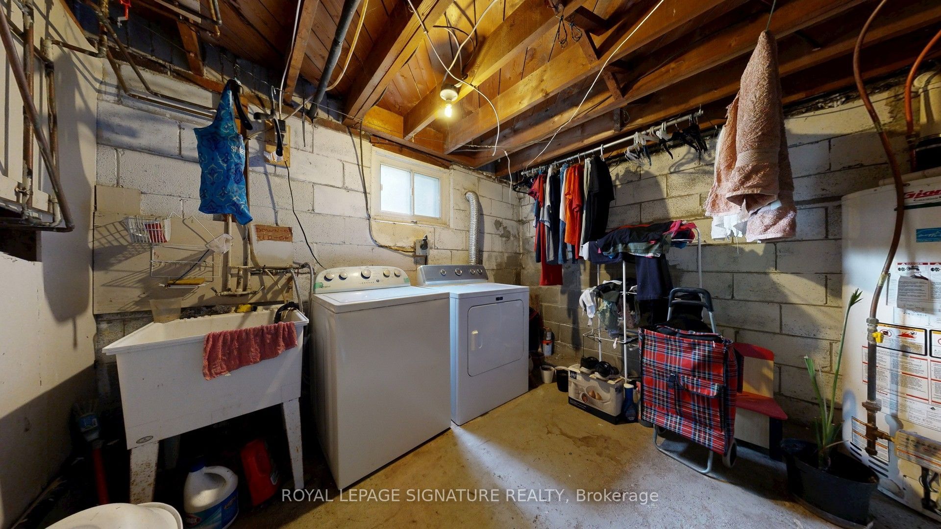 256 Ferris Road, Toronto, ON M4B 1H6 photo 2