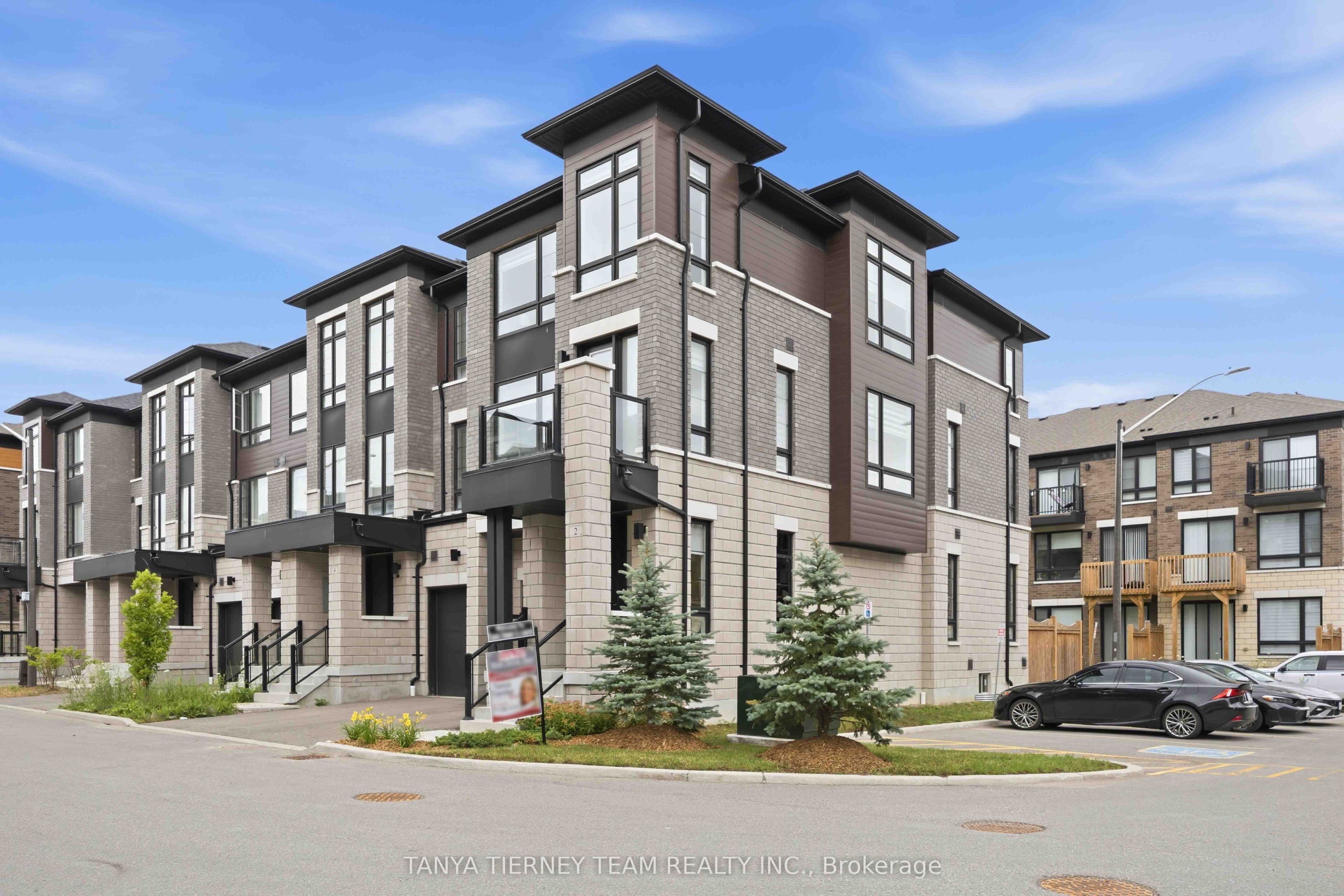 2 Lake Trail Way, Whitby, ON L1M 0E5 photo 2