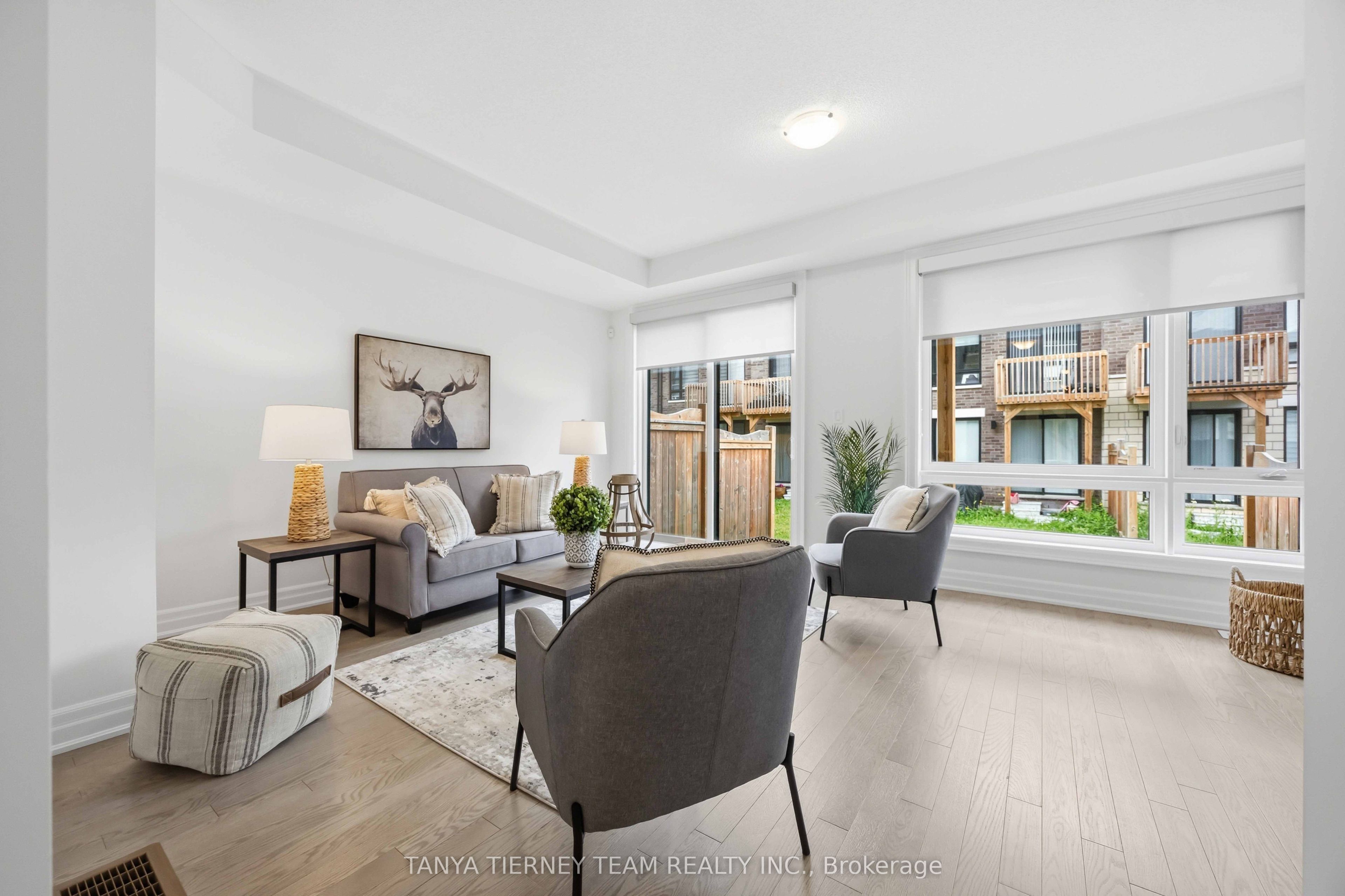 2 Lake Trail Way, Whitby, ON L1M 0E5 photo 5