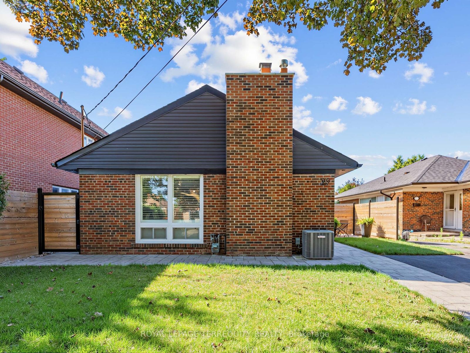 29 Sedgewick Crescent, Toronto, ON M1K 3T5 photo 2