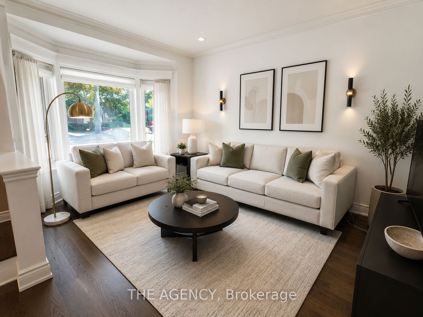 57 Highfield Road, Toronto, ON M4L 2T9 photo 2