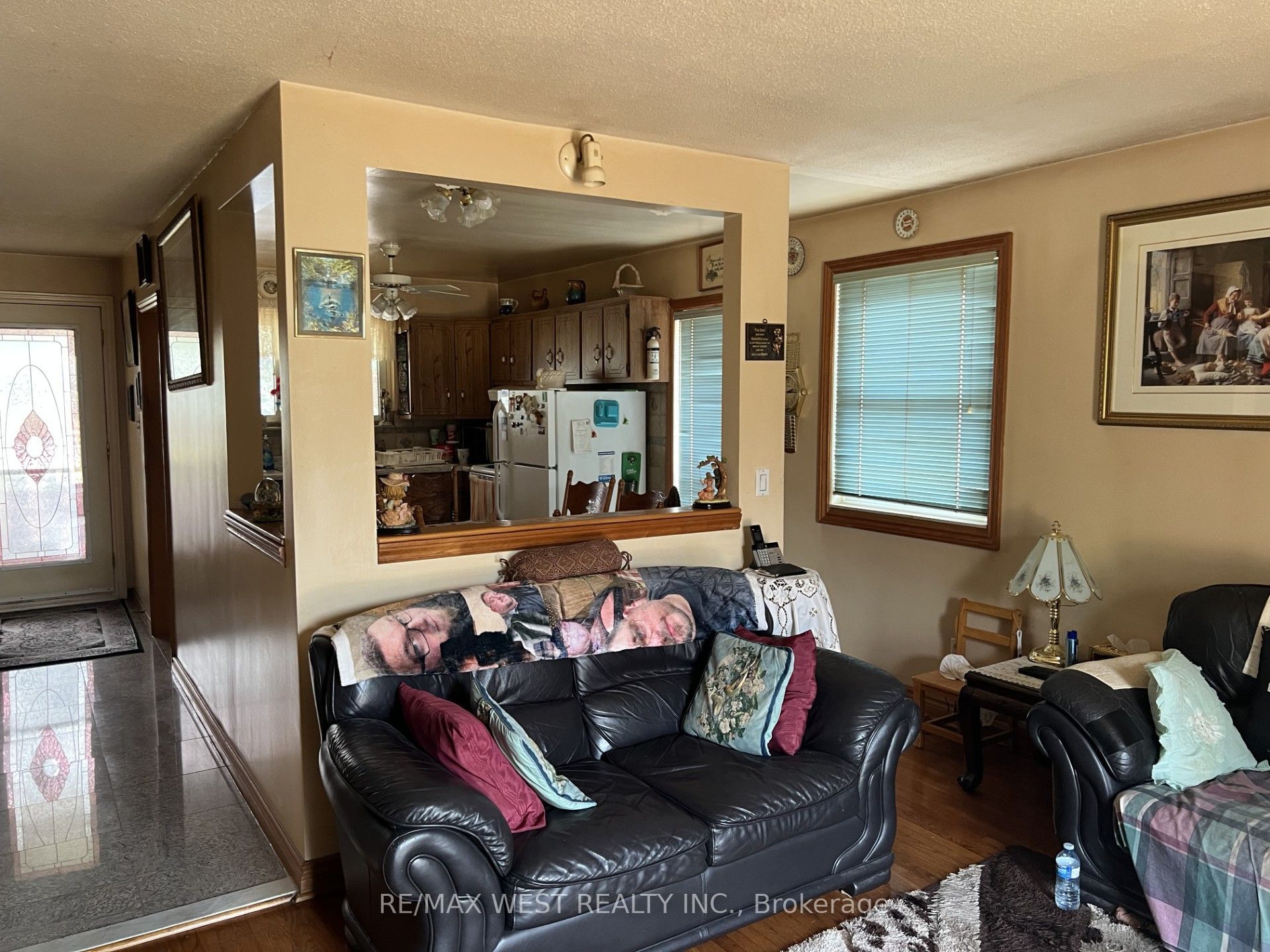 20 Billingsgate Crescent, Ajax, ON L1S 2R8 photo 5