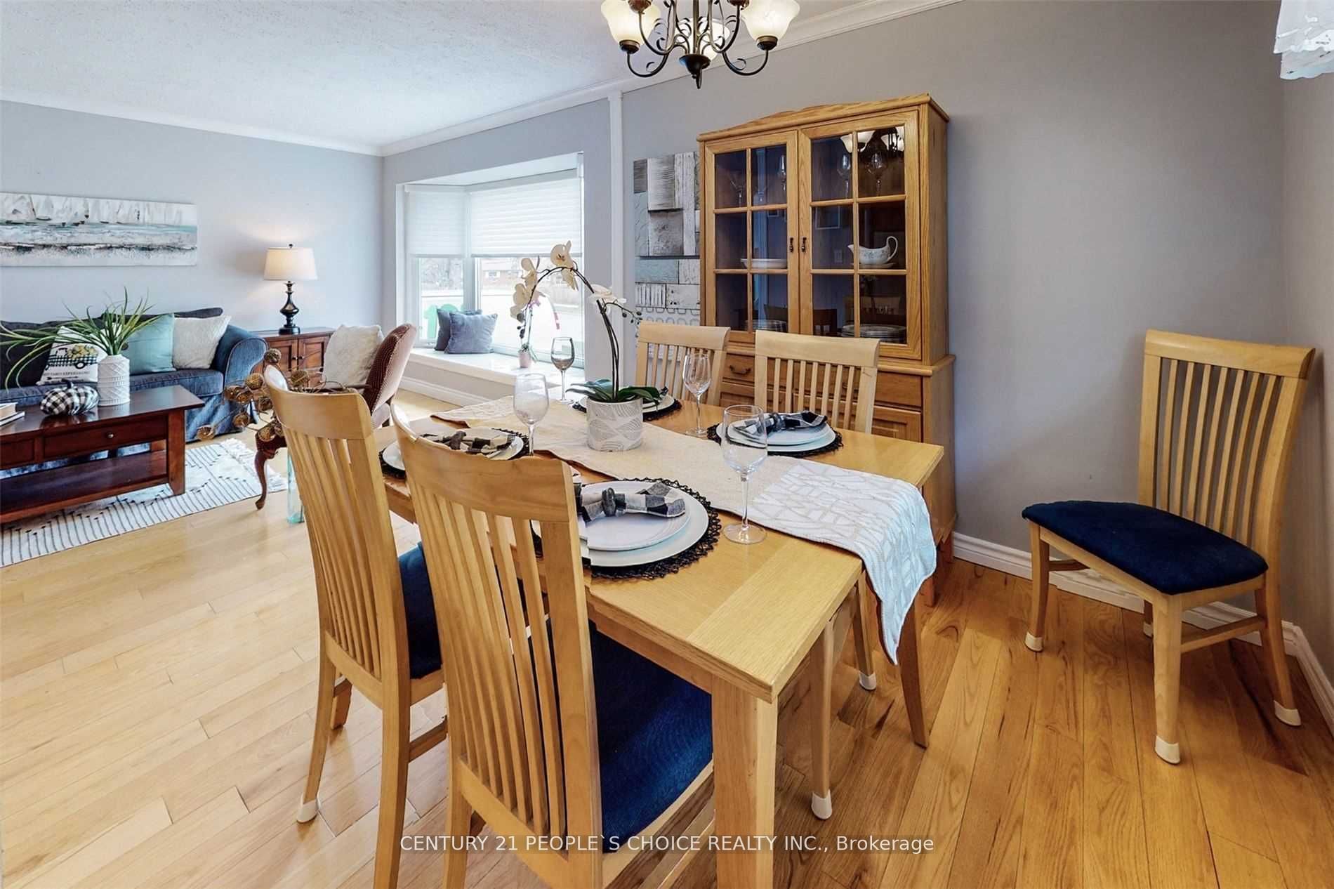 5 Mid Pines Road, Toronto, ON M1G 2L5 photo 5