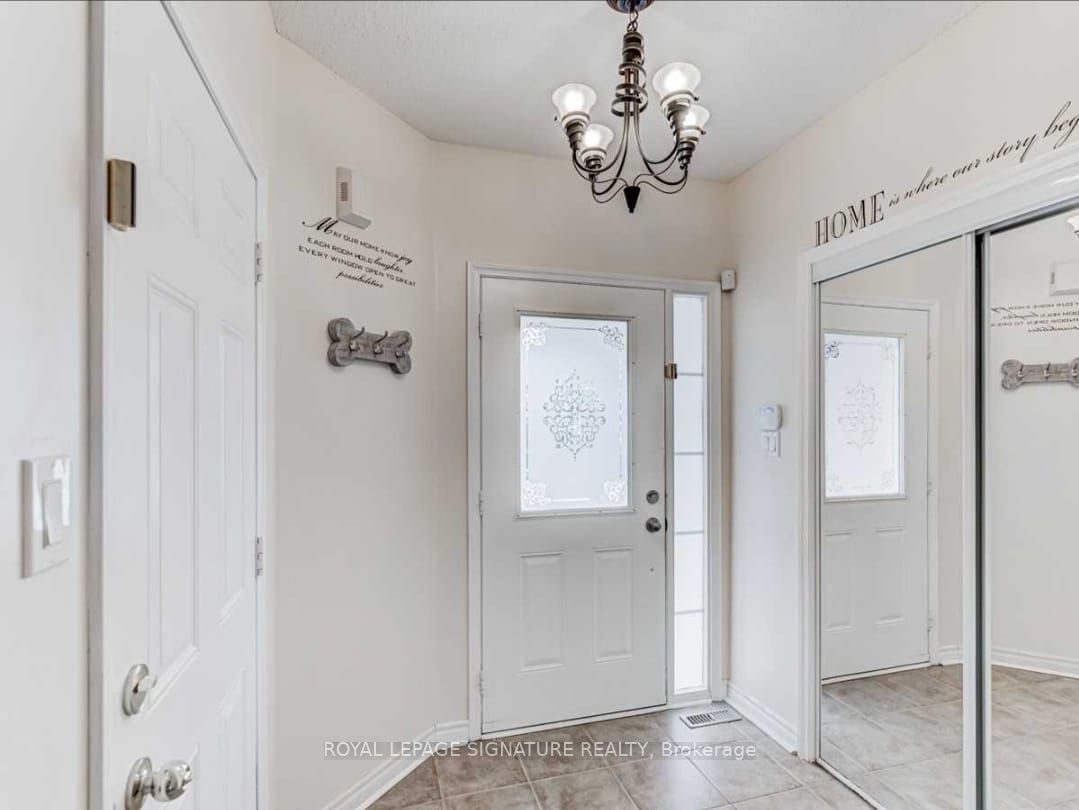 39 Jonesridge Drive, Ajax, ON L1T 0B3 photo 2