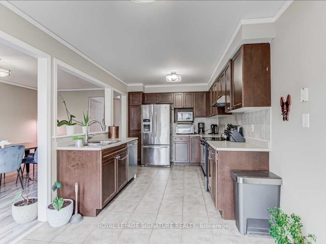 39 Jonesridge Drive, Ajax, ON L1T 0B3 photo 5