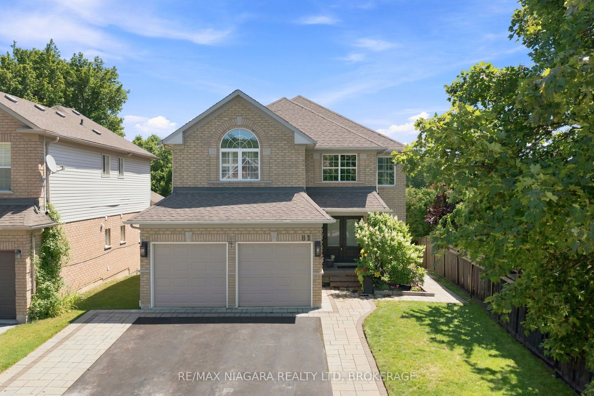 81 Gartshore Drive, Whitby, ON L1P 1N5 photo 2