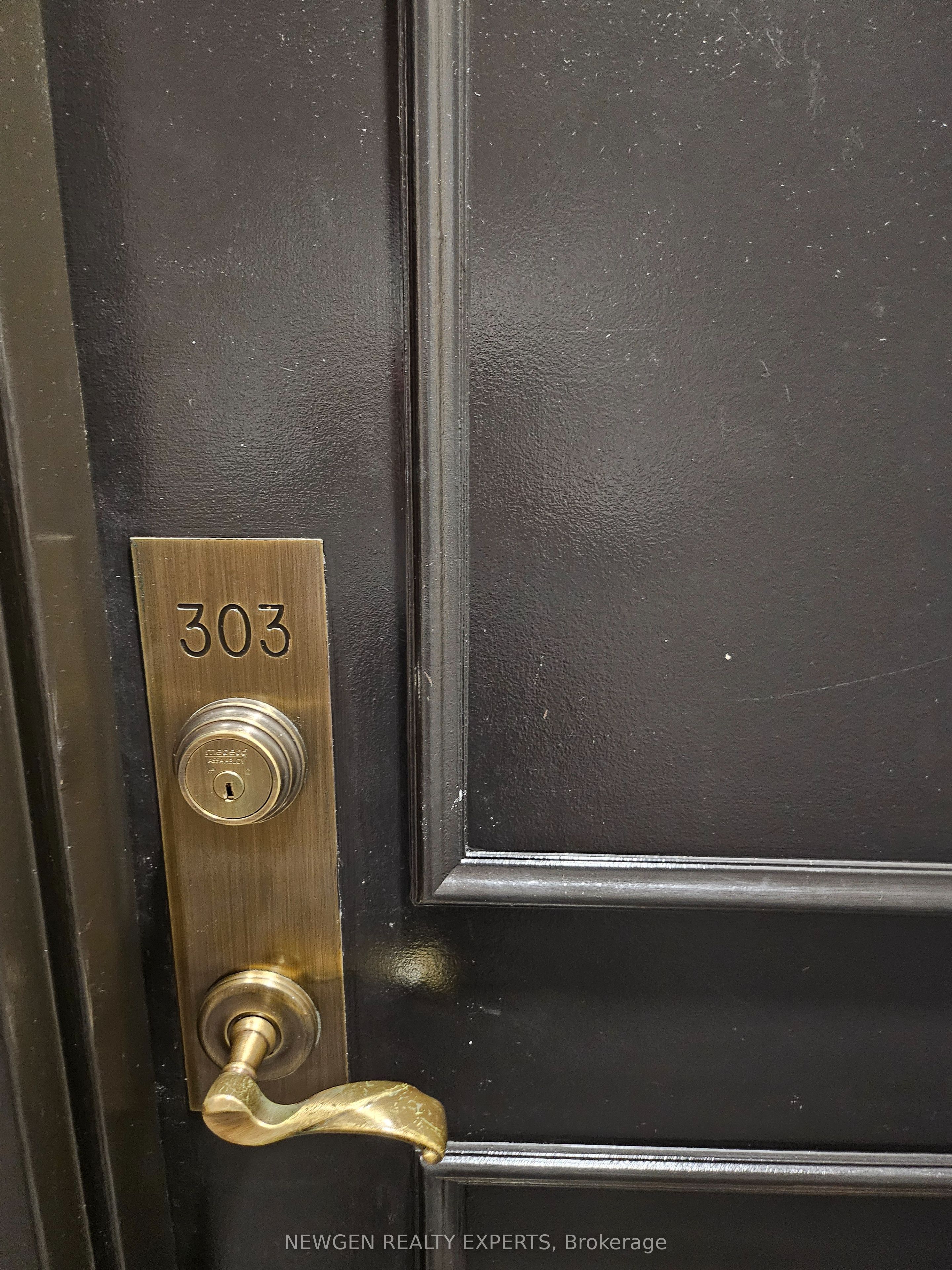 480 McLevin Avenue 303, Toronto, ON M1B 5N9 photo 2