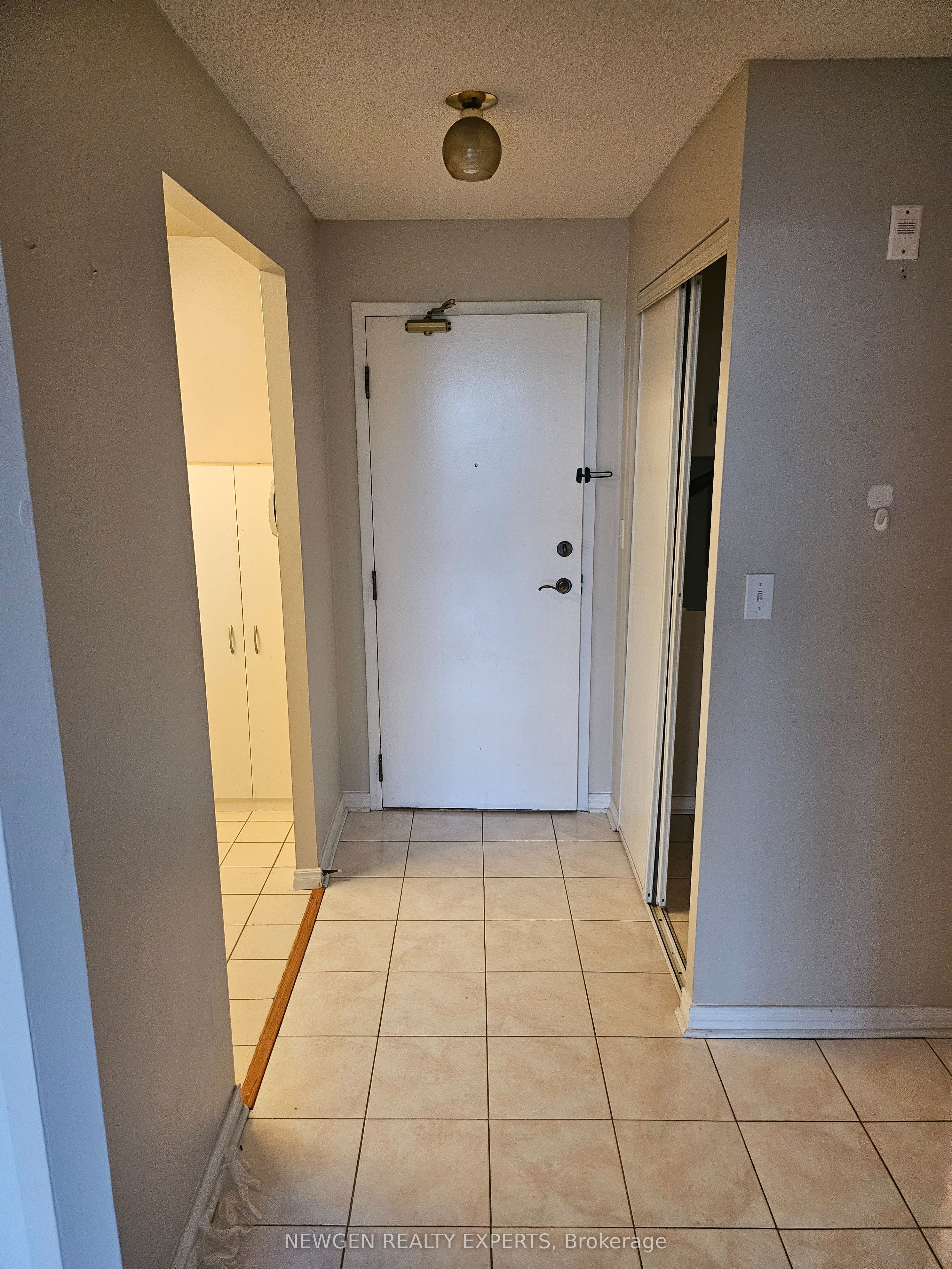 480 McLevin Avenue 303, Toronto, ON M1B 5N9 photo 3