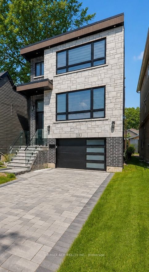 33 August Avenue, Toronto, ON M1L 3M8 photo 3