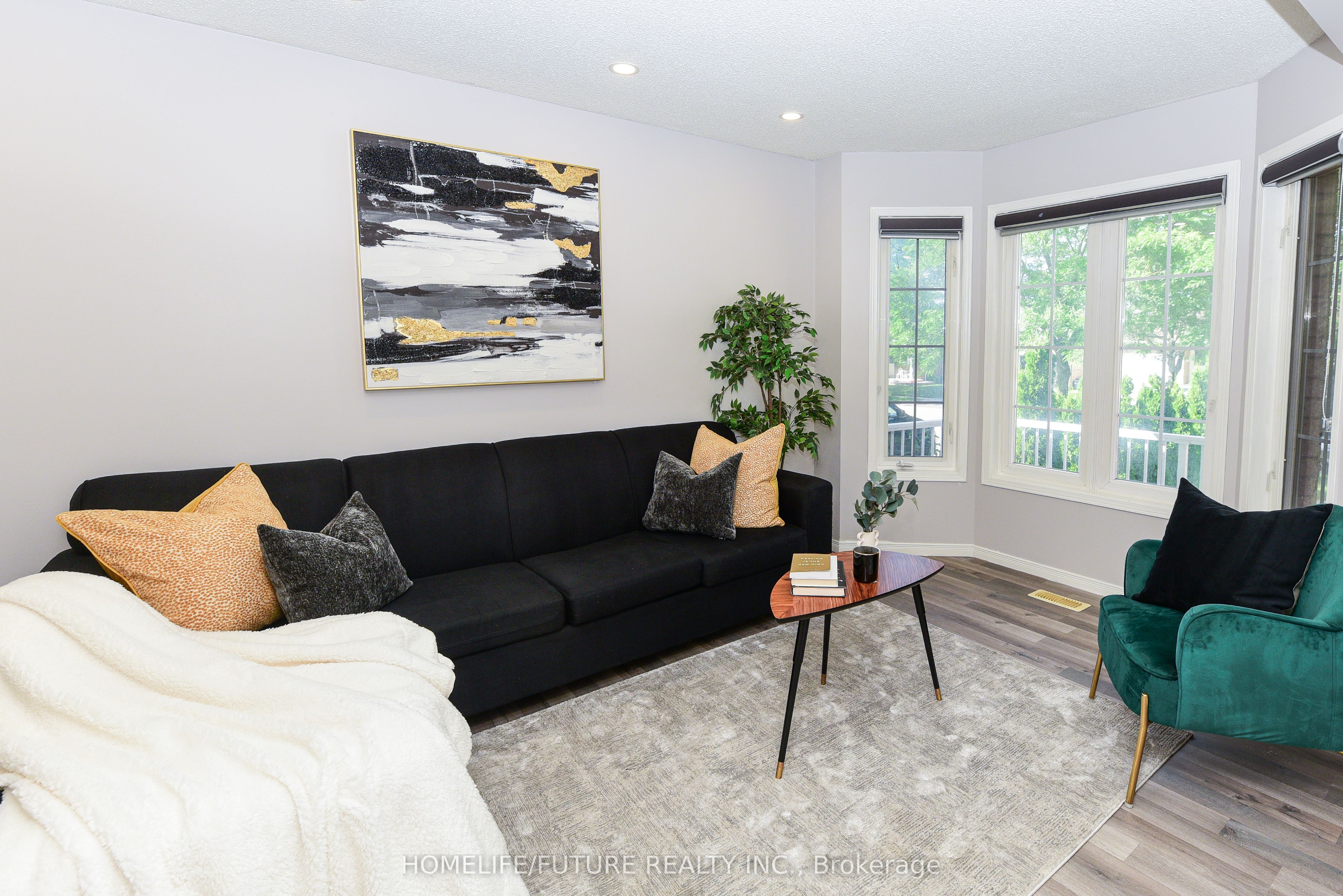 1404 Trowbridge Drive, Oshawa, ON L1G 7R7 photo 2