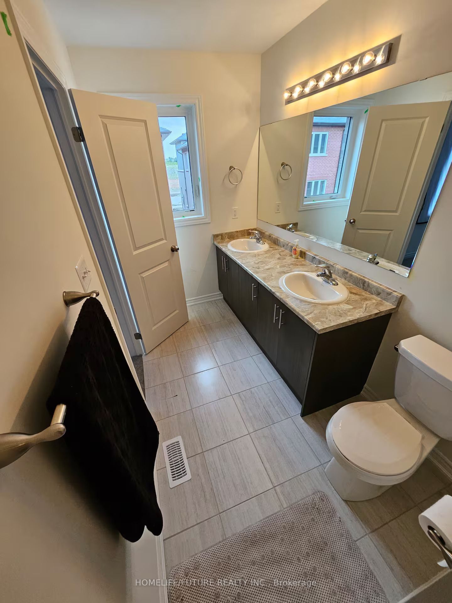 1110 Cameo Street, Pickering, ON L1X 0L7 photo 5