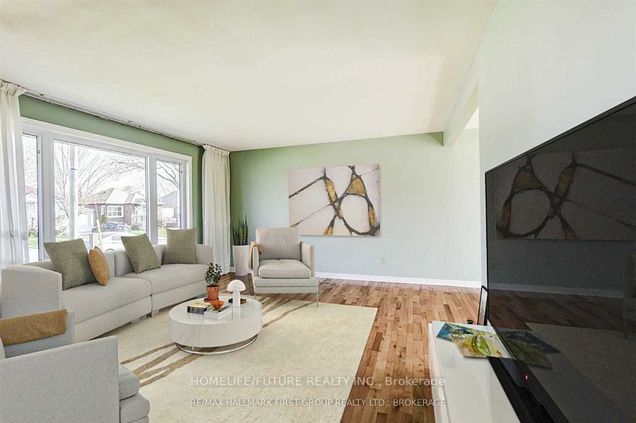 361 Gliddon Avenue Main, Oshawa, ON L1H 1Z6 photo 3