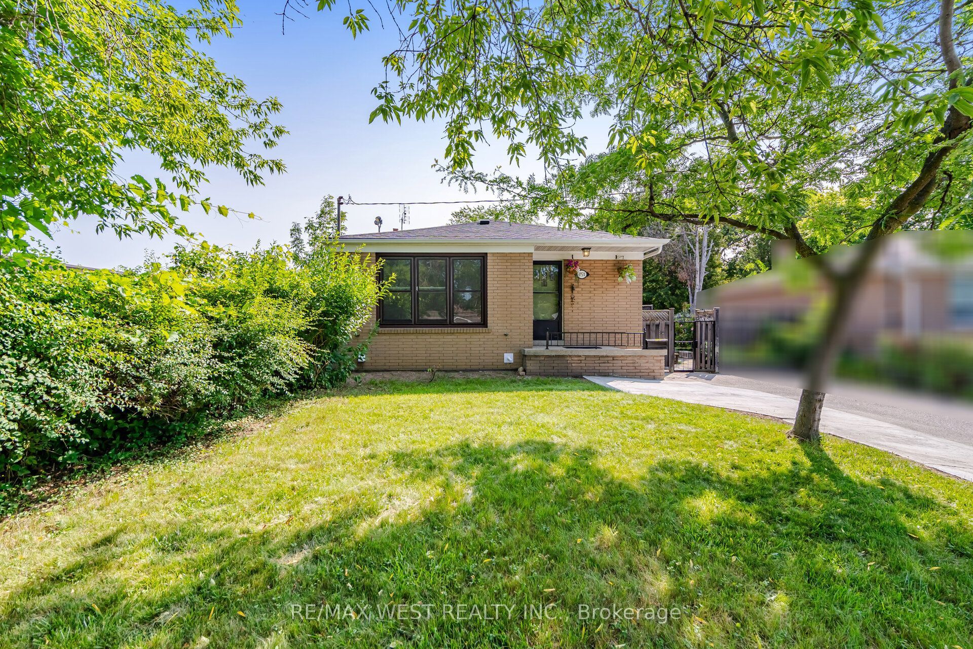 751 Meadowvale Road, Toronto, ON M1C 1T1 photo 2