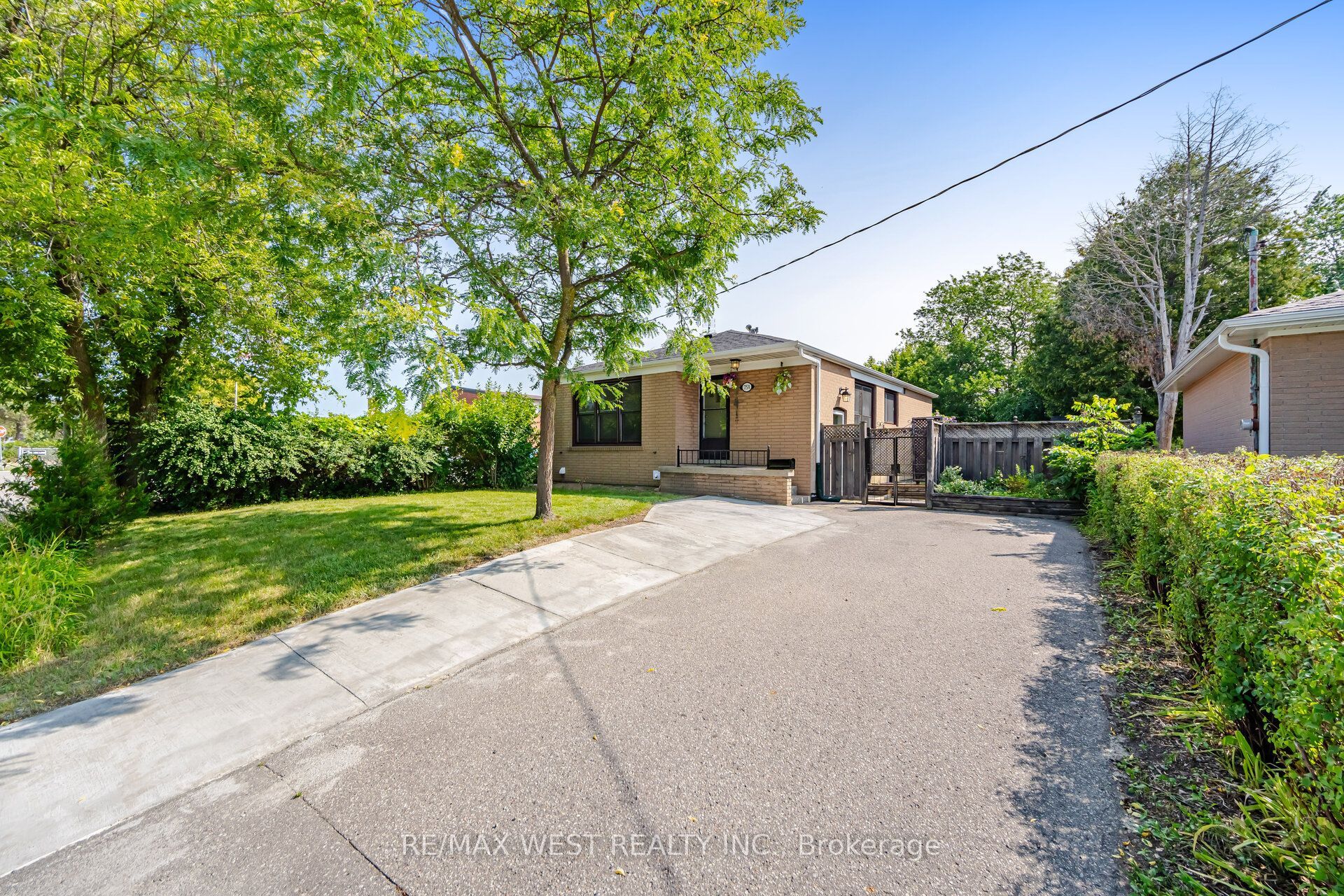 751 Meadowvale Road, Toronto, ON M1C 1T1 photo 3