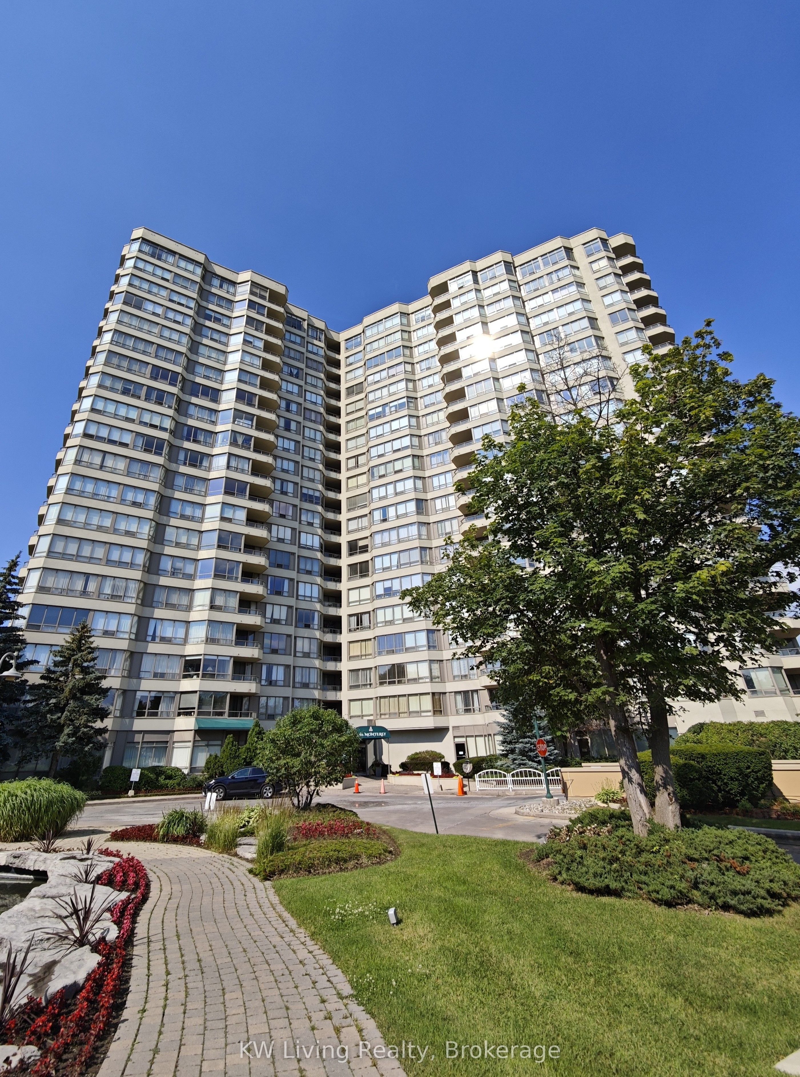 175 Bamburgh Circle 1615, Toronto, ON M1W 3X8