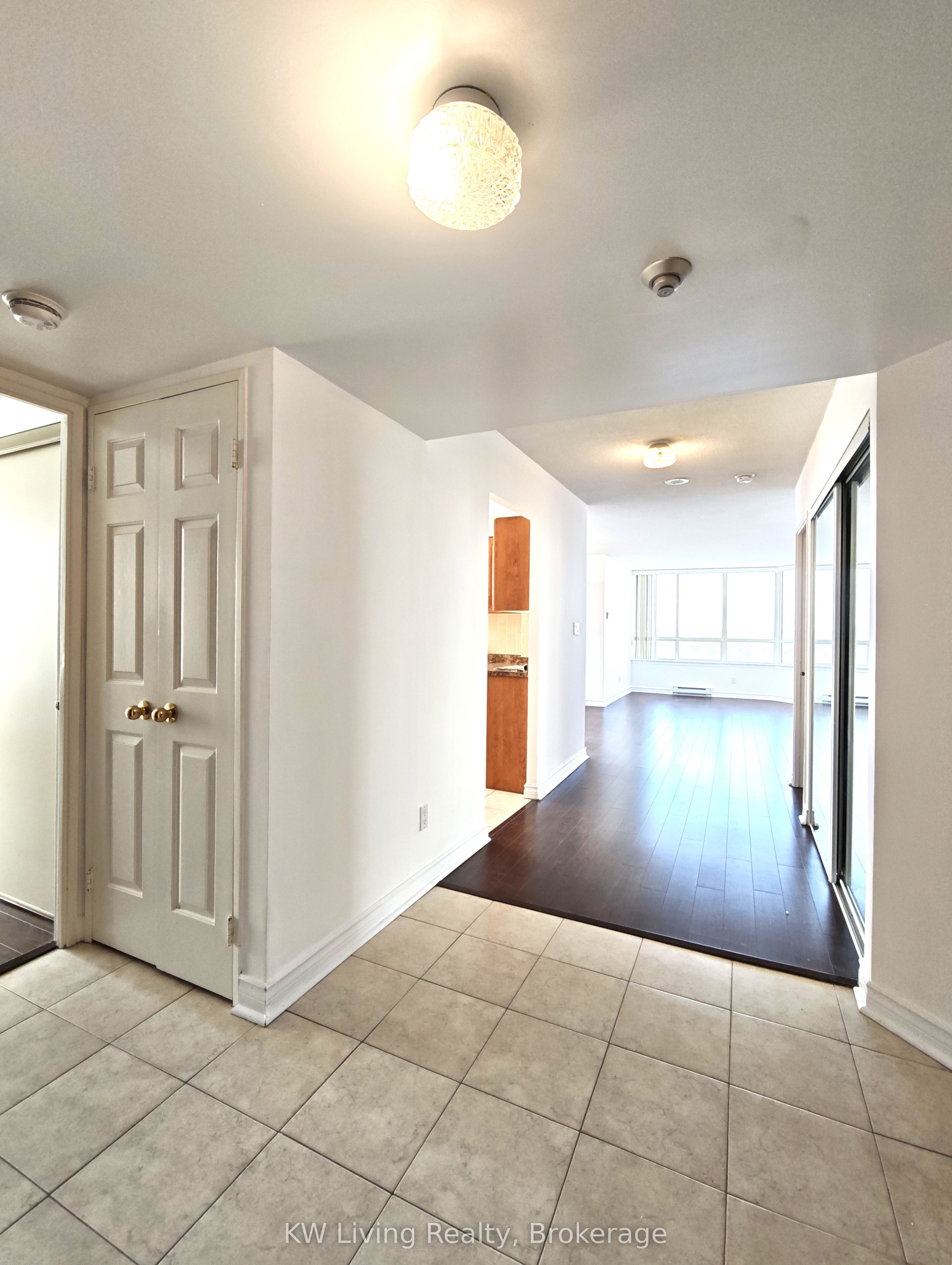 175 Bamburgh Circle 1615, Toronto, ON M1W 3X8 photo 4