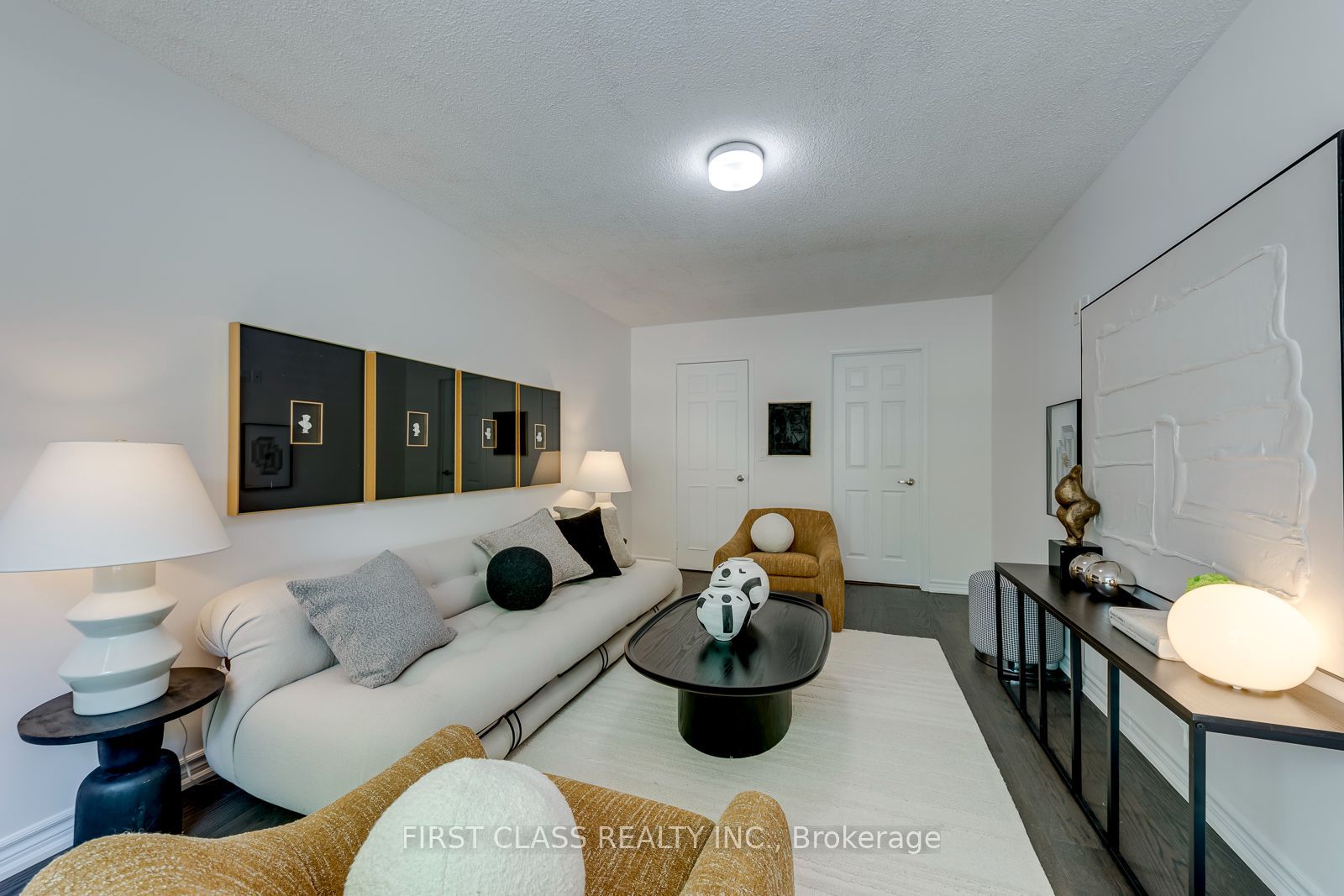 27 Alton Towers Circle, Toronto, ON M1V 3T2 photo 4