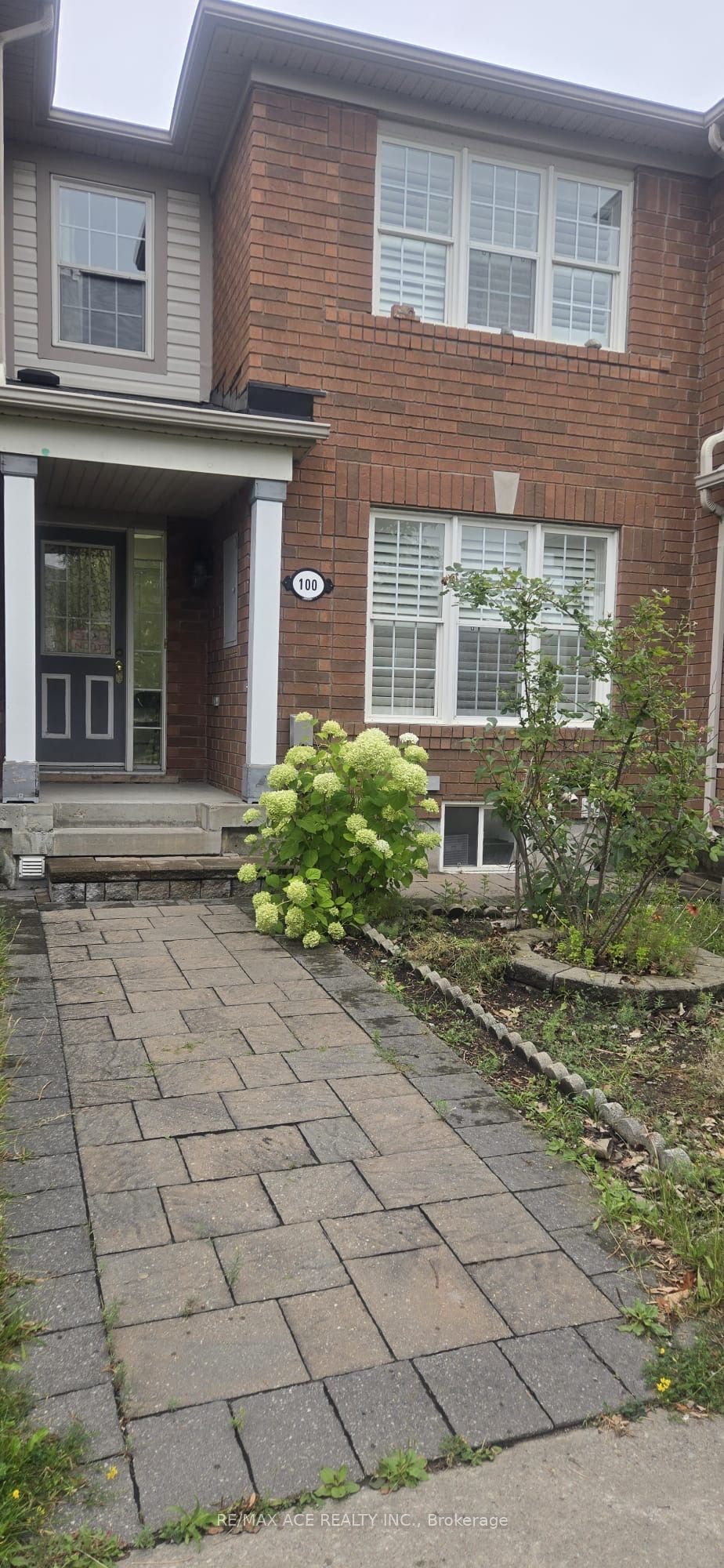 100 Staines Road, Toronto, ON M1X 1Y9 photo 2