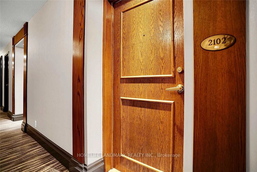 11 Lee Centre Drive 2102, Toronto, ON M1H 3J5 photo 5