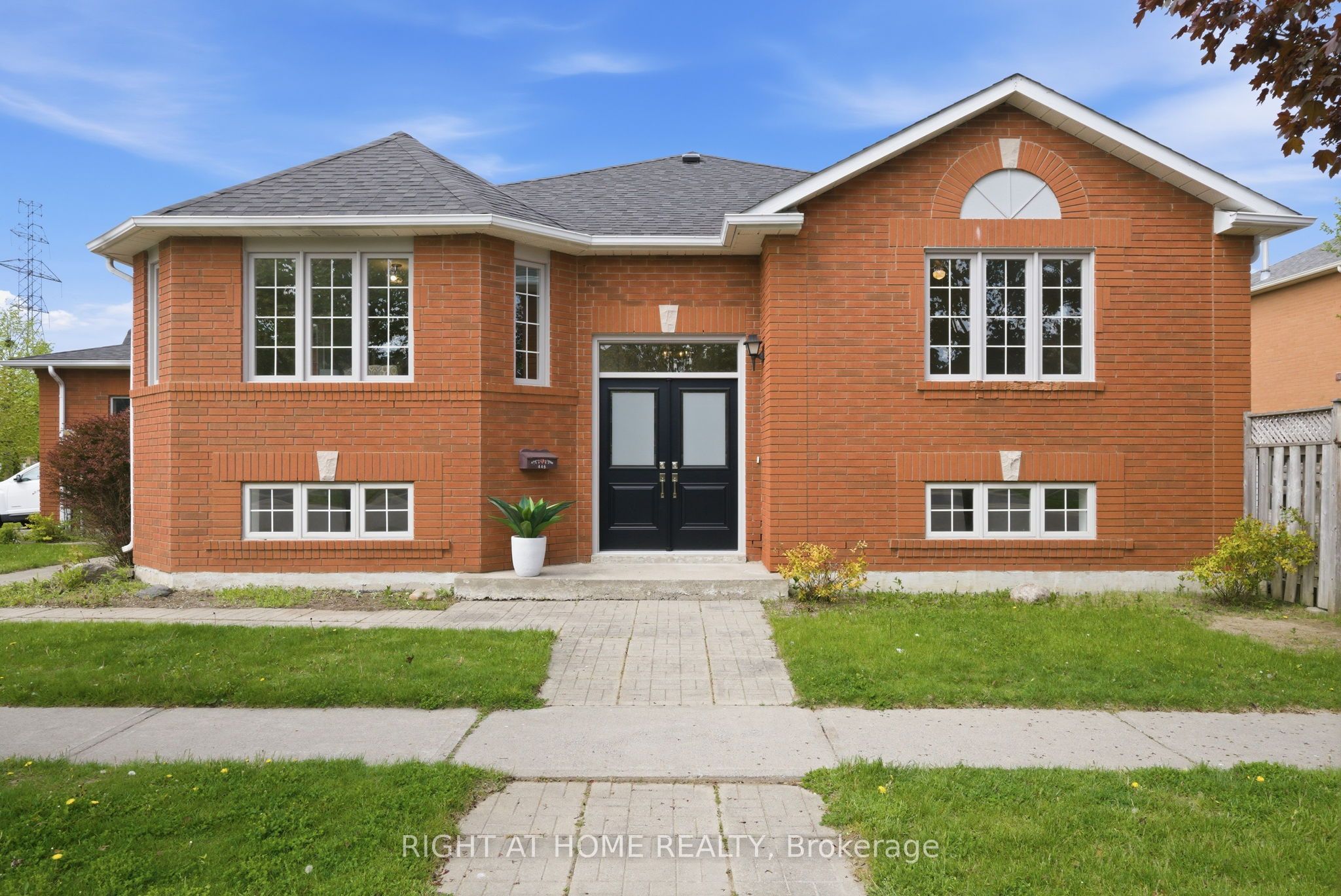 446 Stonegate Avenue, Oshawa, ON L1K 2L7 photo 4