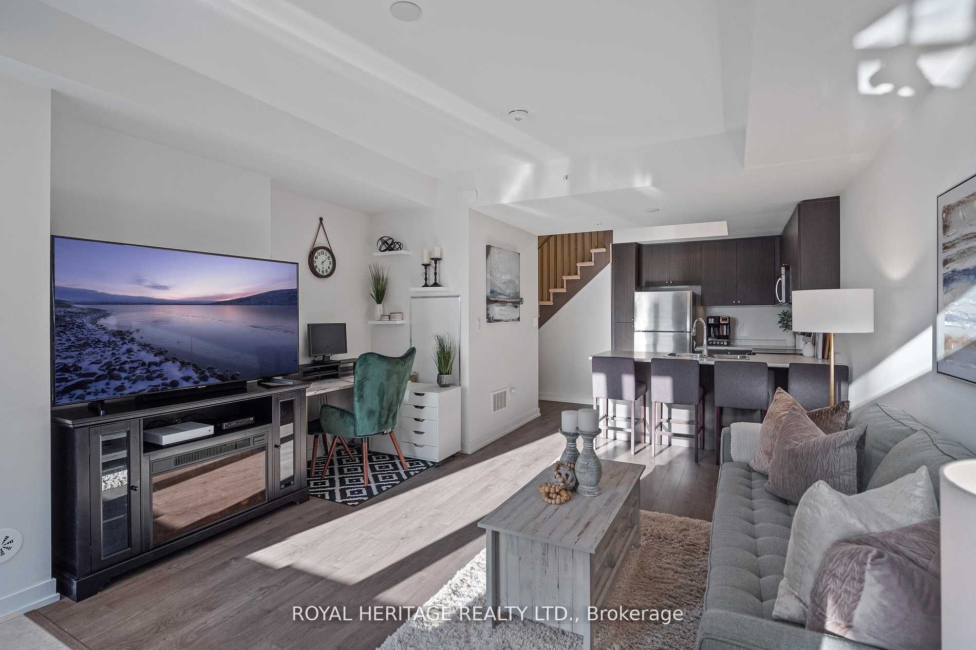 1555 Kingston Road 103, Pickering, ON L1V 0E9 photo 4