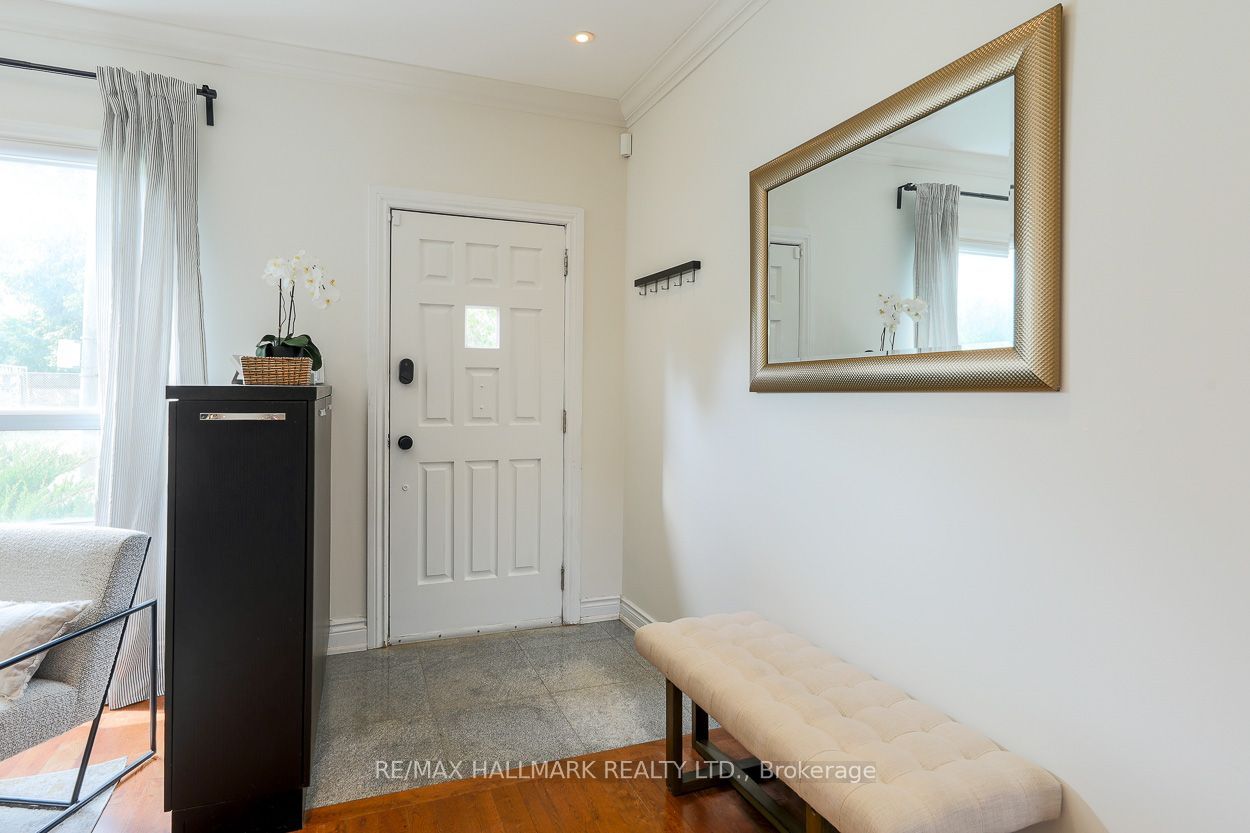 38 Boultbee Avenue, Toronto, ON M4J 1A8 photo 2