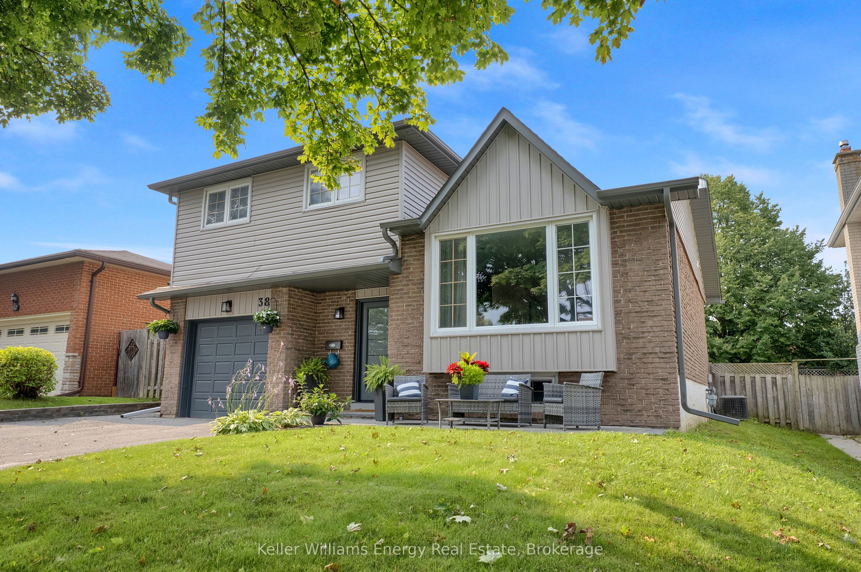 38 Spry Avenue, Clarington, ON L1C 3T5 photo 3