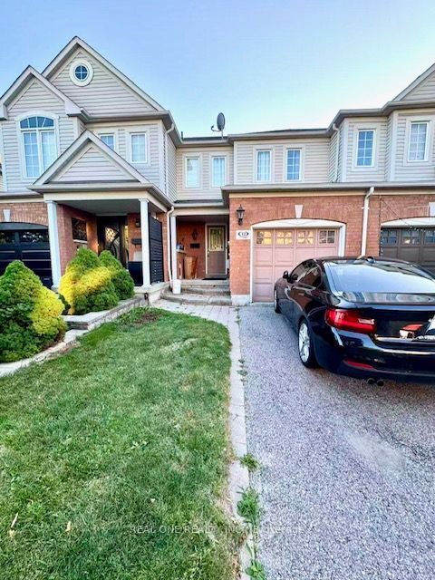 12 Bonello Crescent, Whitby, ON L1R 3N6 photo 2
