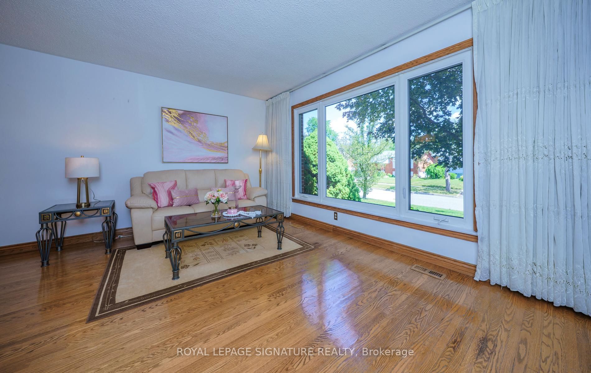 34 Rainier Square, Toronto, ON M1T 2Z9 photo 4