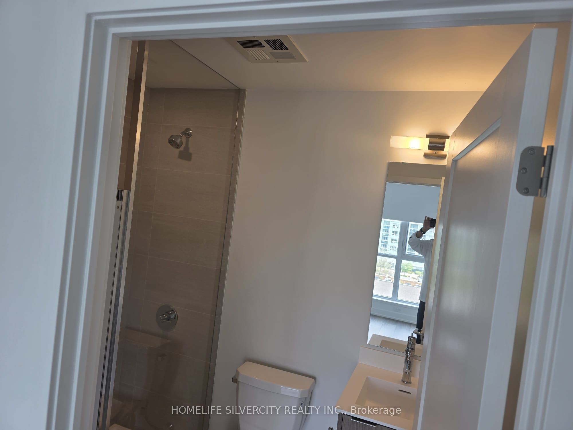 20 Deans Drive 617, Toronto, ON M1L 0J7 photo 4