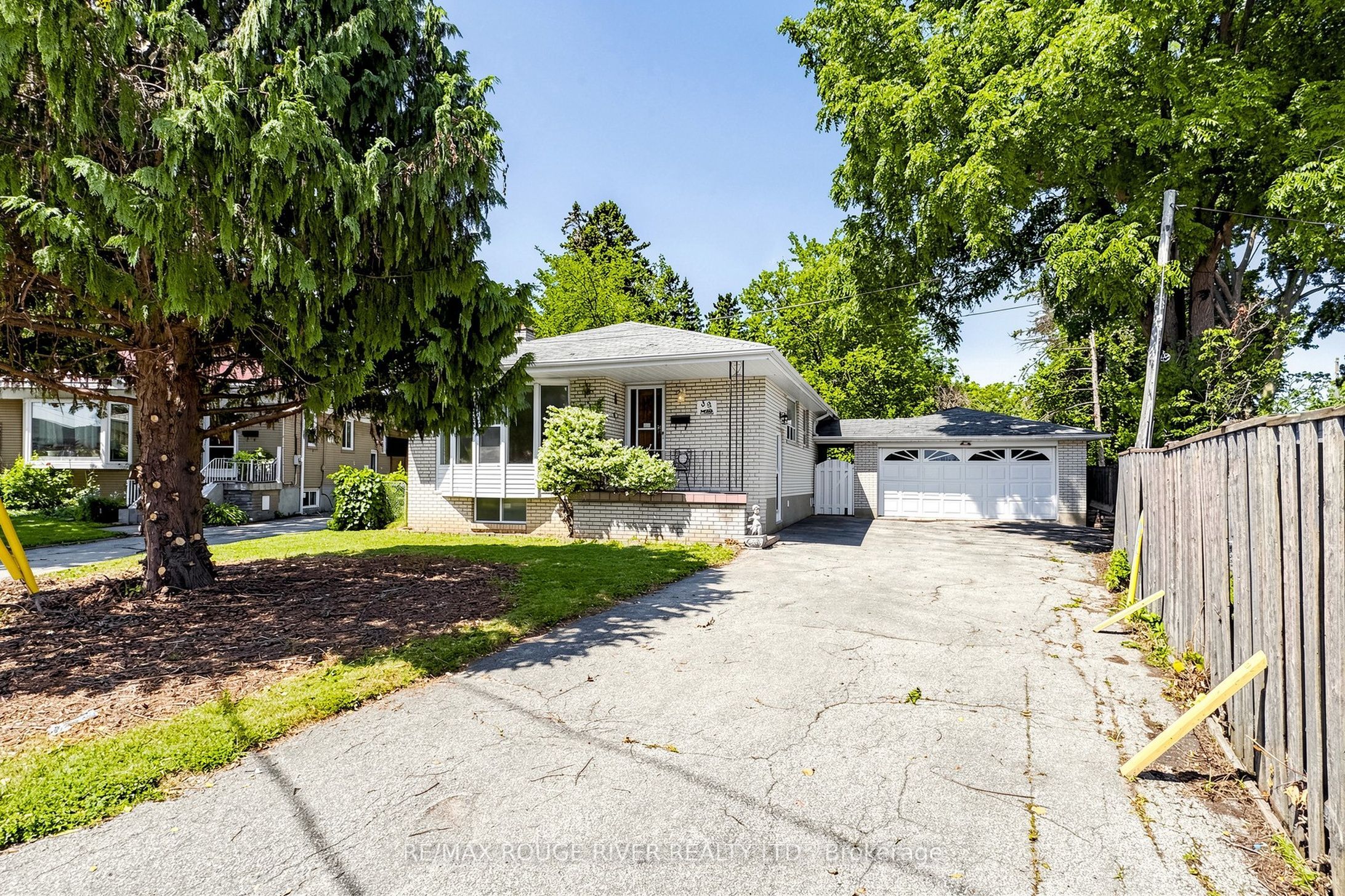 38 Lombardy Crescent, Toronto, ON M1K 4N8 photo 2