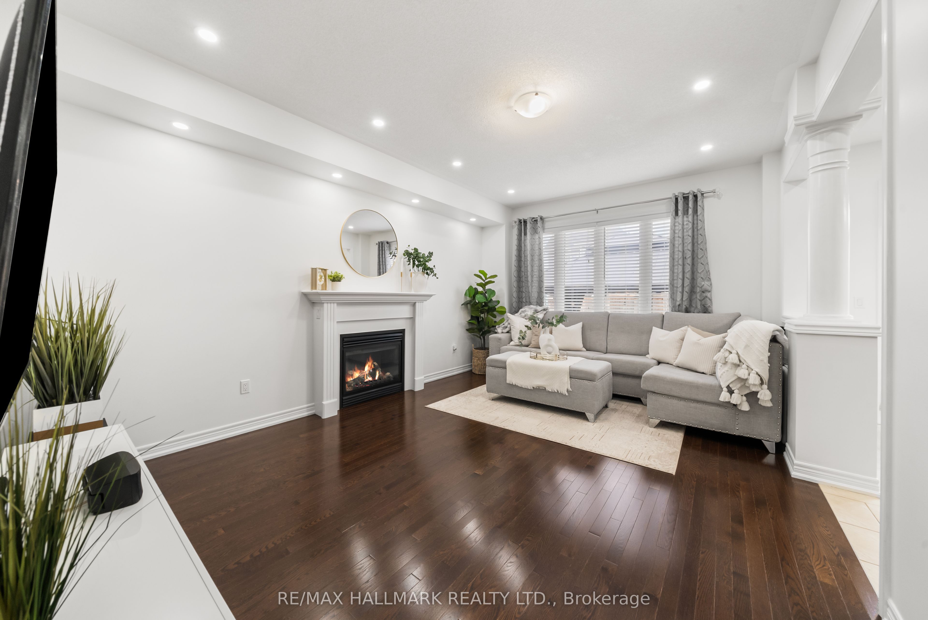 152 Mcdonald Crescent, Clarington, ON L1B 0C9 photo 3