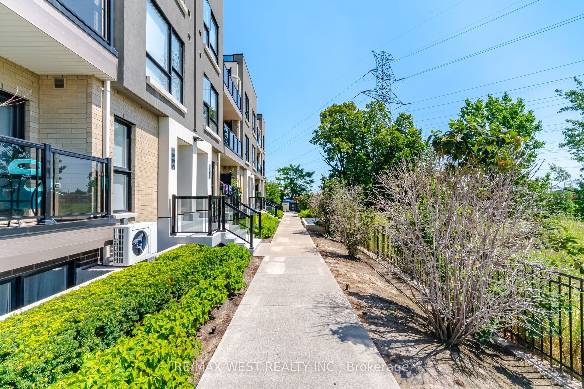 515 Kingbird Grove 233, Toronto, ON M1B 5R7 photo 3