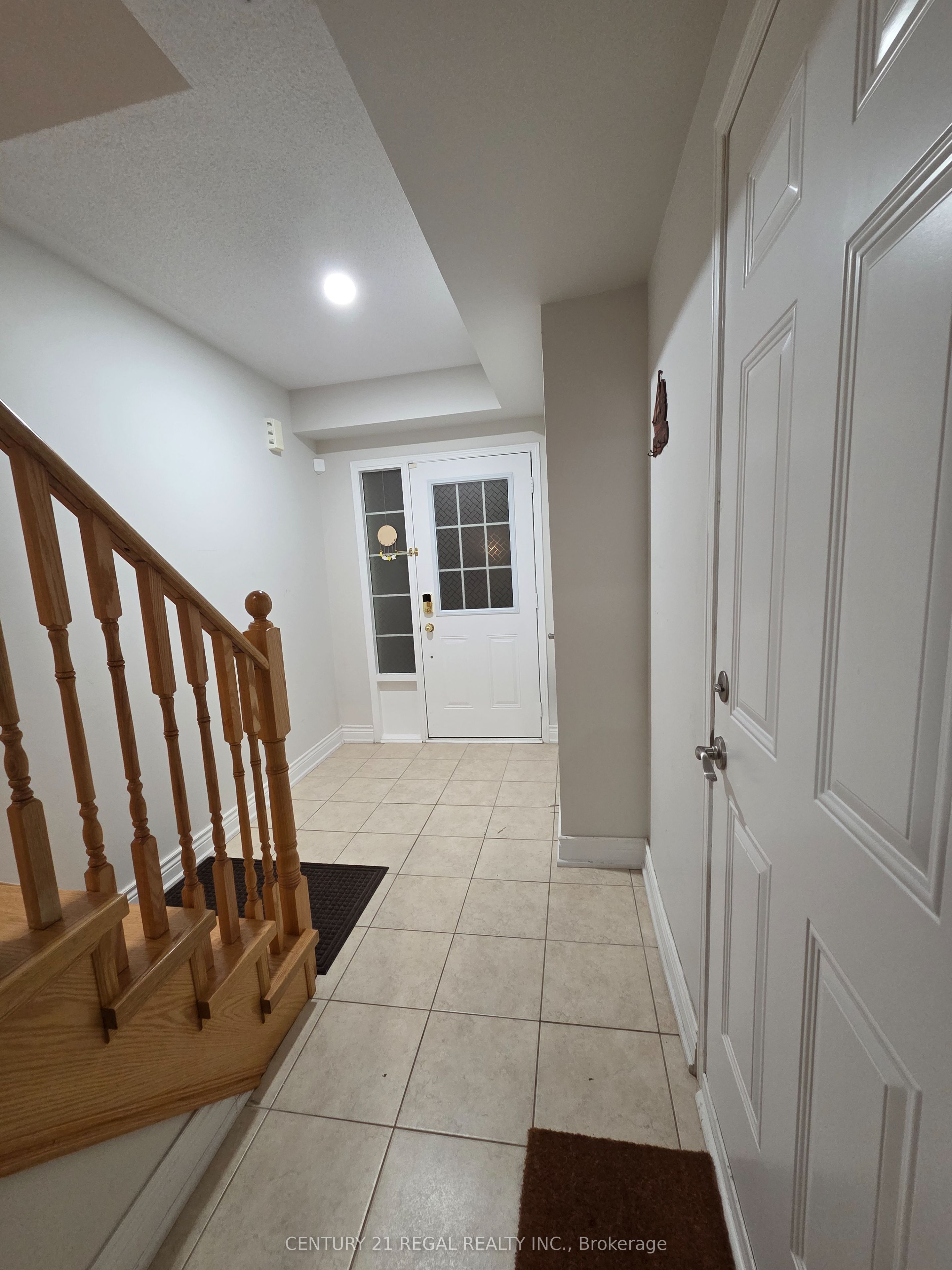 17 Vasto Lane Road, Toronto, ON M1M 1R2 photo 3