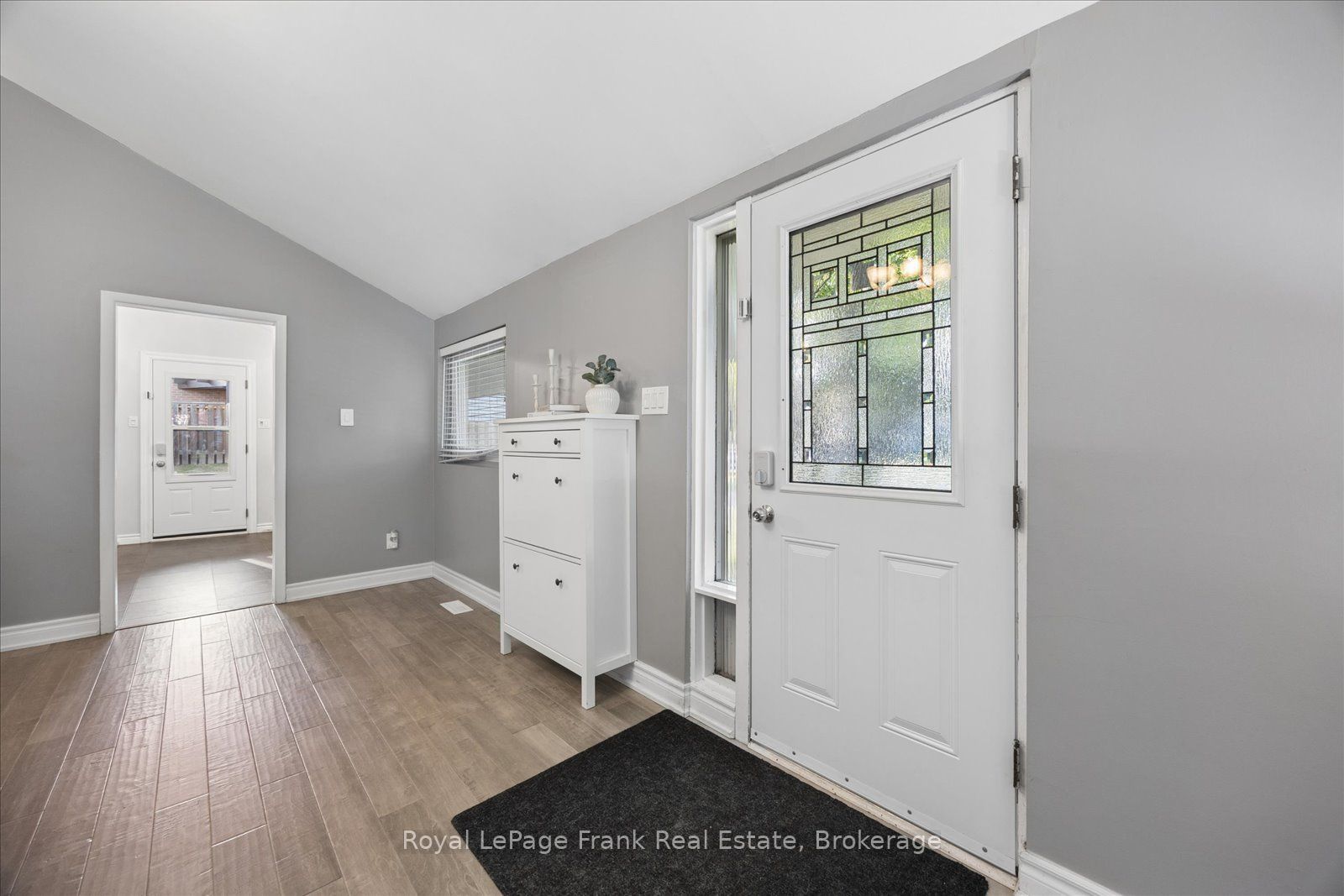 2 Rosswood Crescent, Toronto, ON M1P 3N2 photo 3