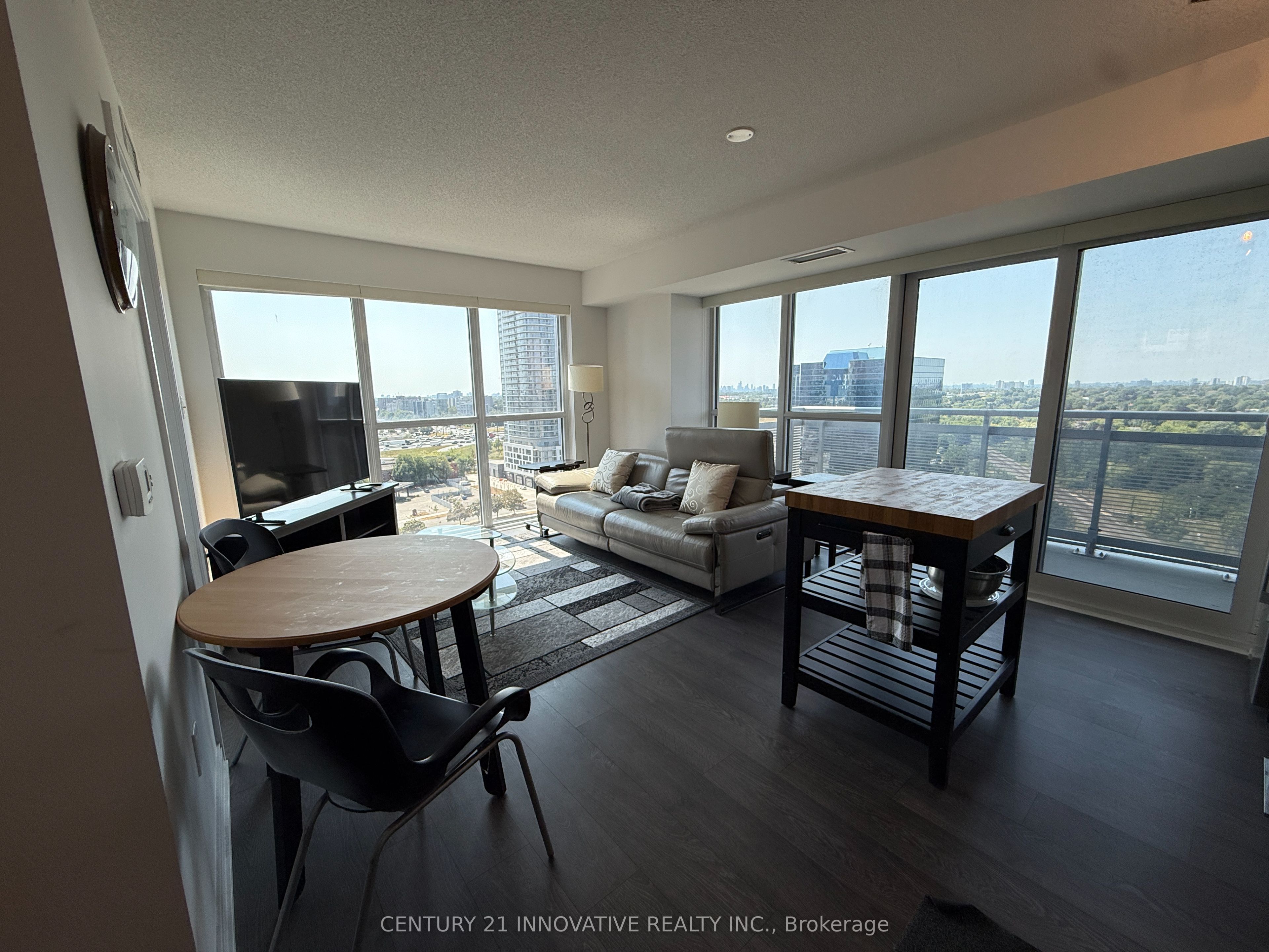 275 Village Green Square 1723, Toronto, ON M1S 0L8 photo 3