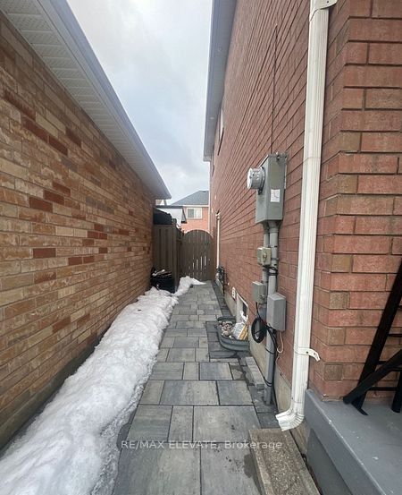 101 Knotwood Crescent, Toronto, ON M1X 1V8 photo 2